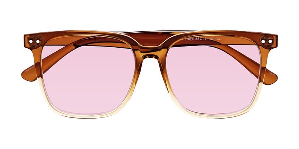 Front of Arroyo in Gradient Caramel