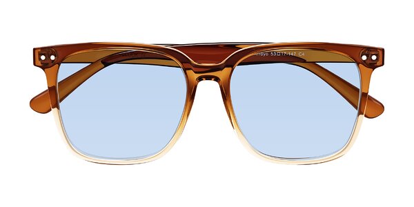 Front of Arroyo in Gradient Caramel