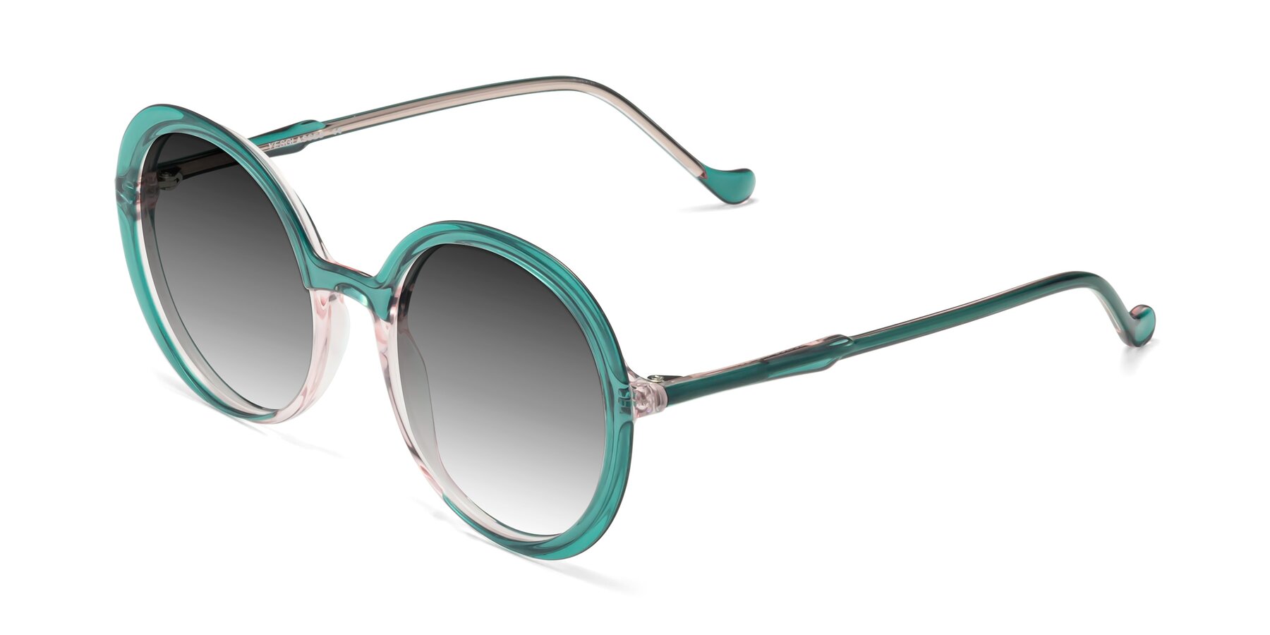Angle of 1471 in Green with Gray Gradient Lenses