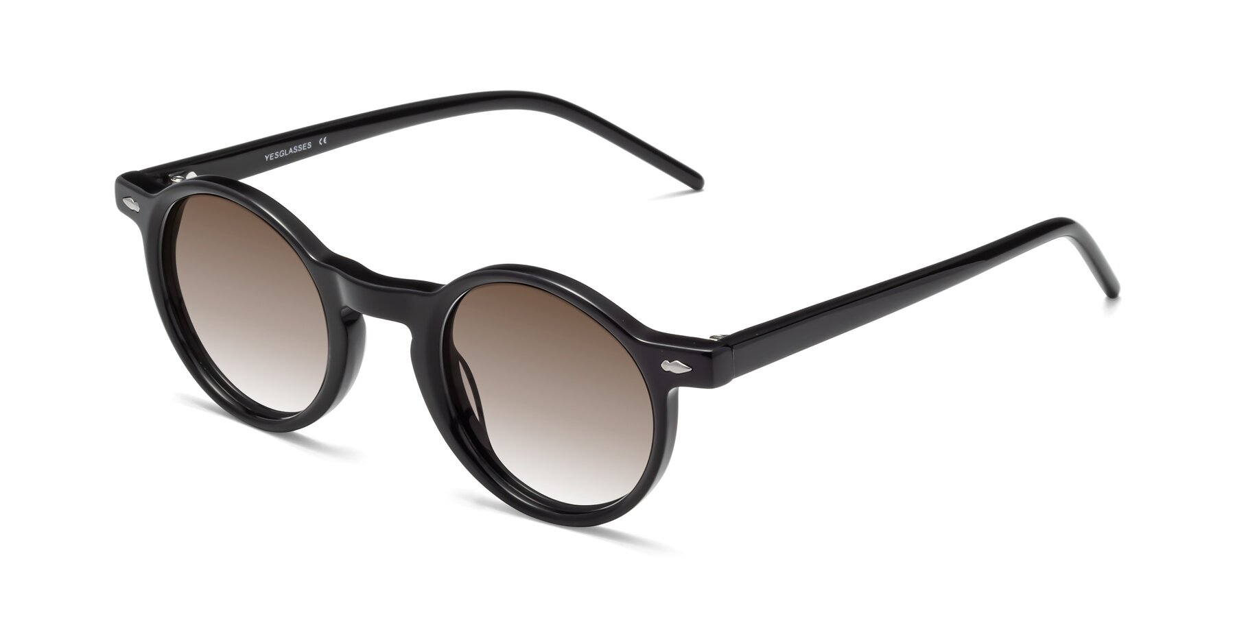 Angle of 1542 in Black with Brown Gradient Lenses