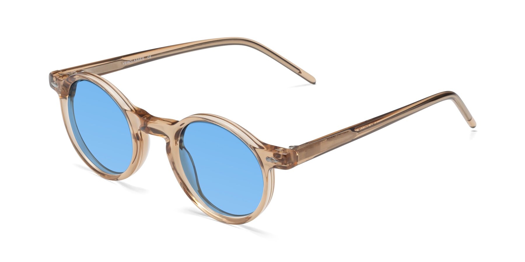 Angle of 1542 in Caramel with Medium Blue Tinted Lenses