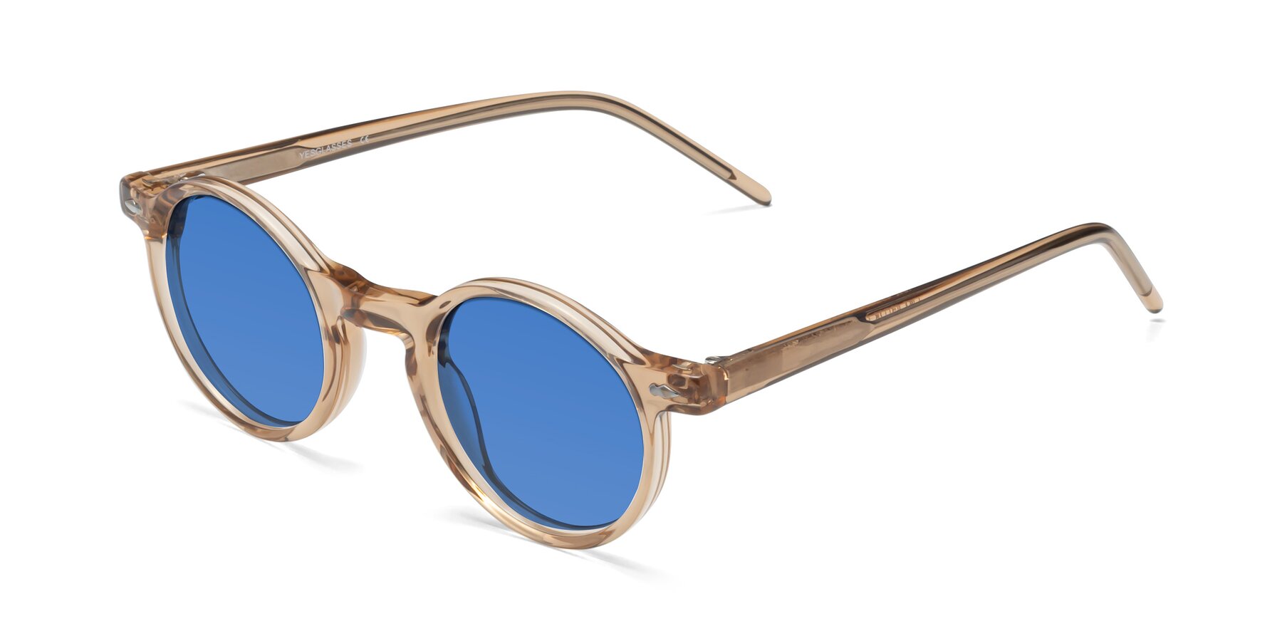Angle of 1542 in Caramel with Blue Tinted Lenses