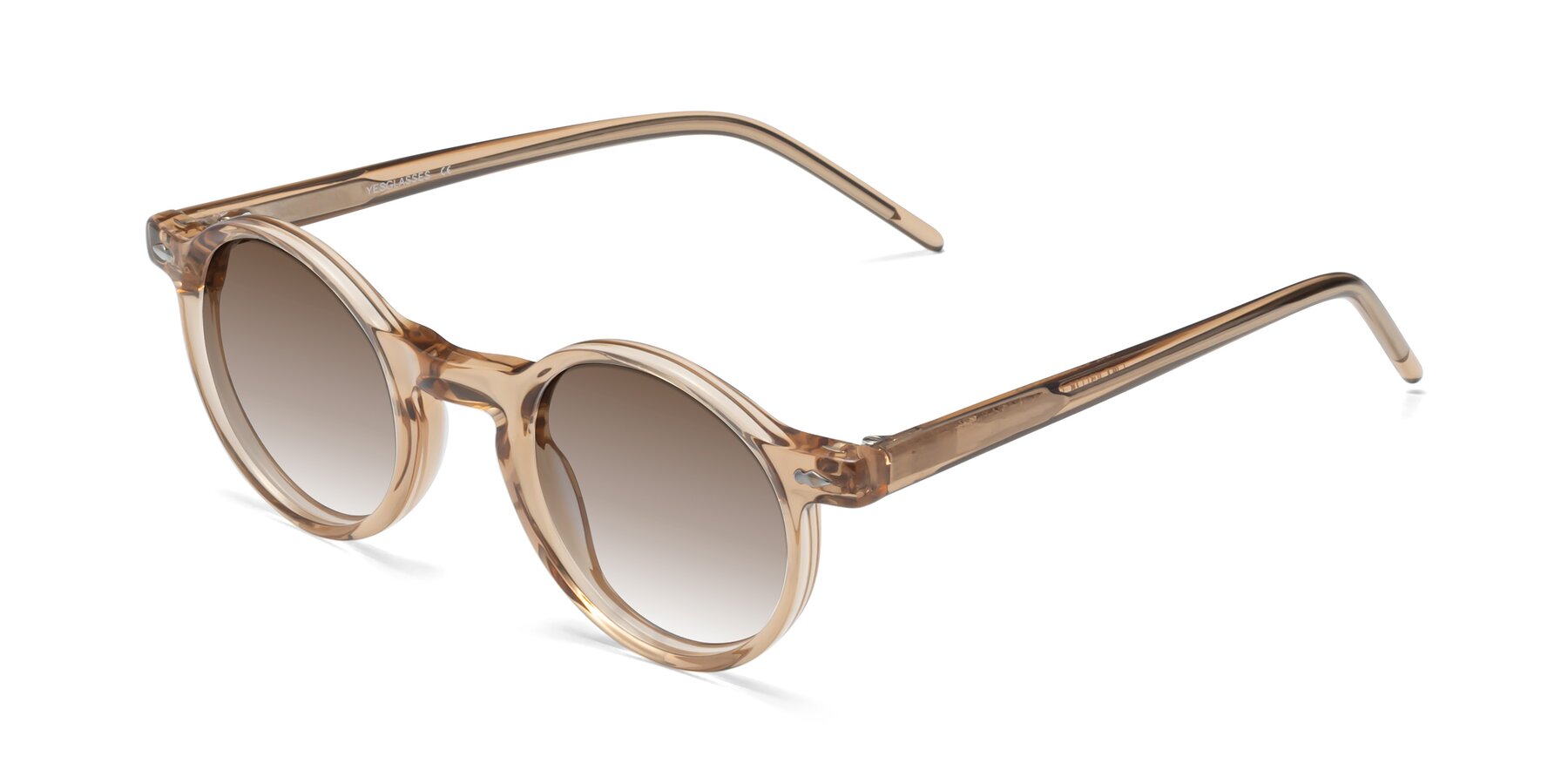Angle of 1542 in Caramel with Brown Gradient Lenses
