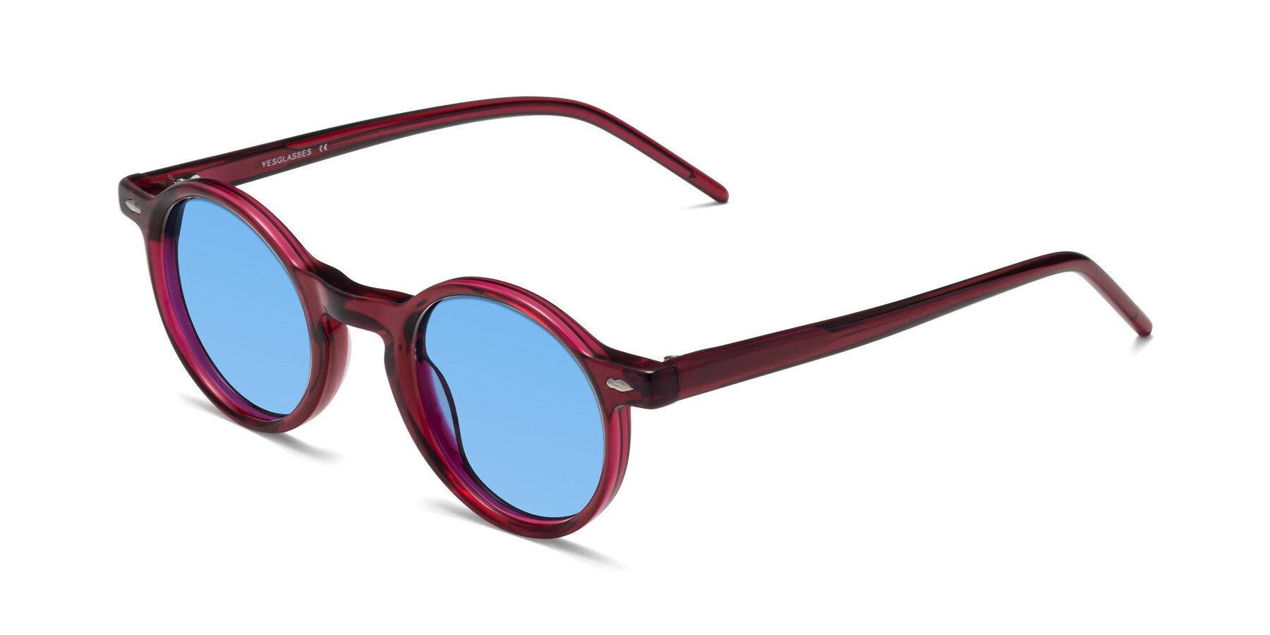 Angle of 1542 in Plum with Medium Blue Tinted Lenses