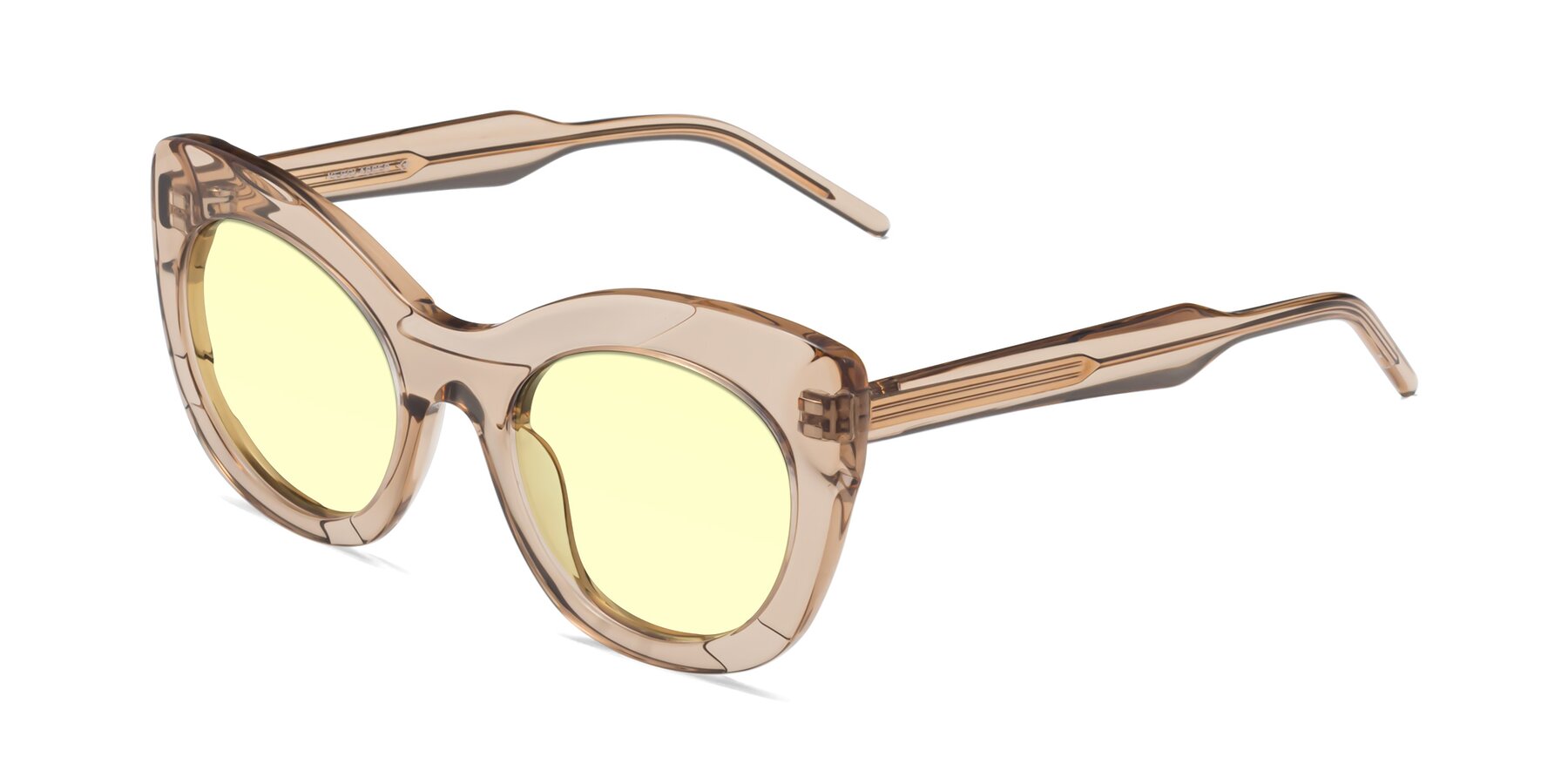 Angle of 1547 in Caramel with Light Yellow Tinted Lenses