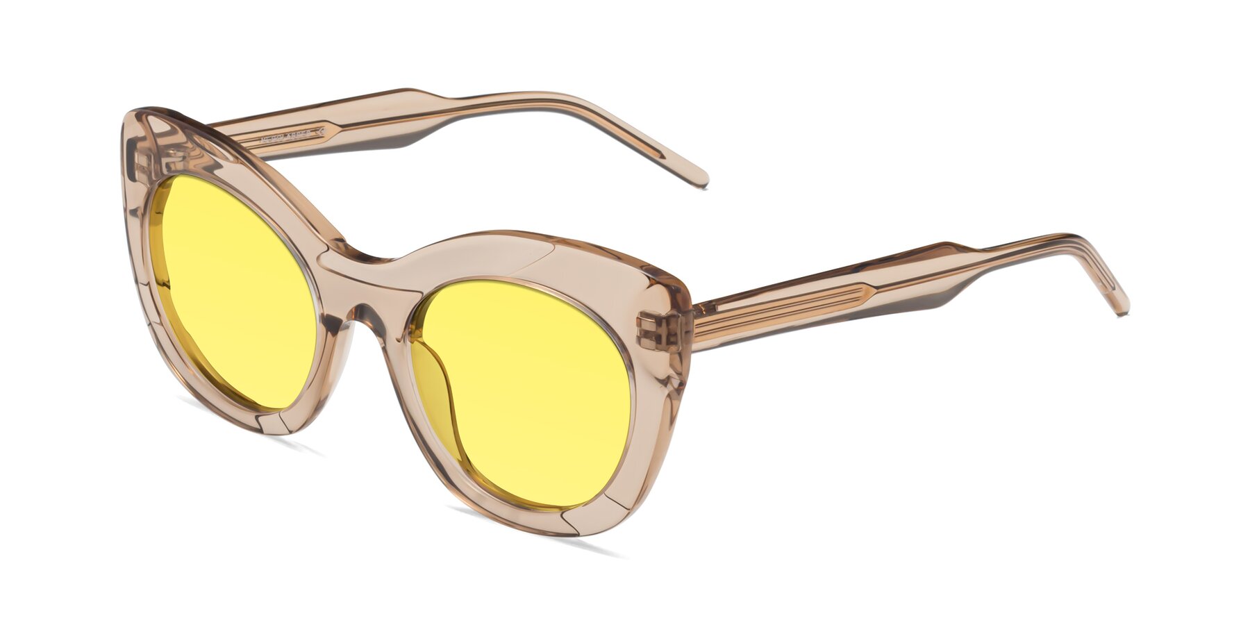 Angle of 1547 in Caramel with Medium Yellow Tinted Lenses