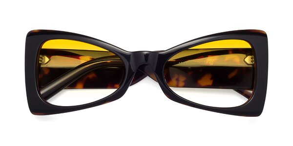 Front of 1564 in Black / Tortoise