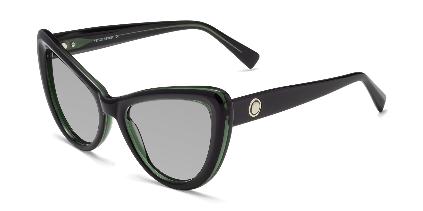 Angle of 1574 in Black-Green with Light Gray Tinted Lenses