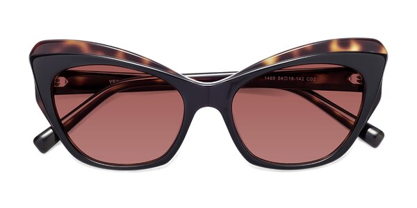 Front of 1469 in Black / Tortoise