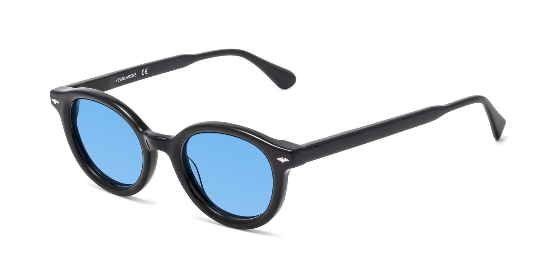 Angle of 1472 in Black with Medium Blue Tinted Lenses