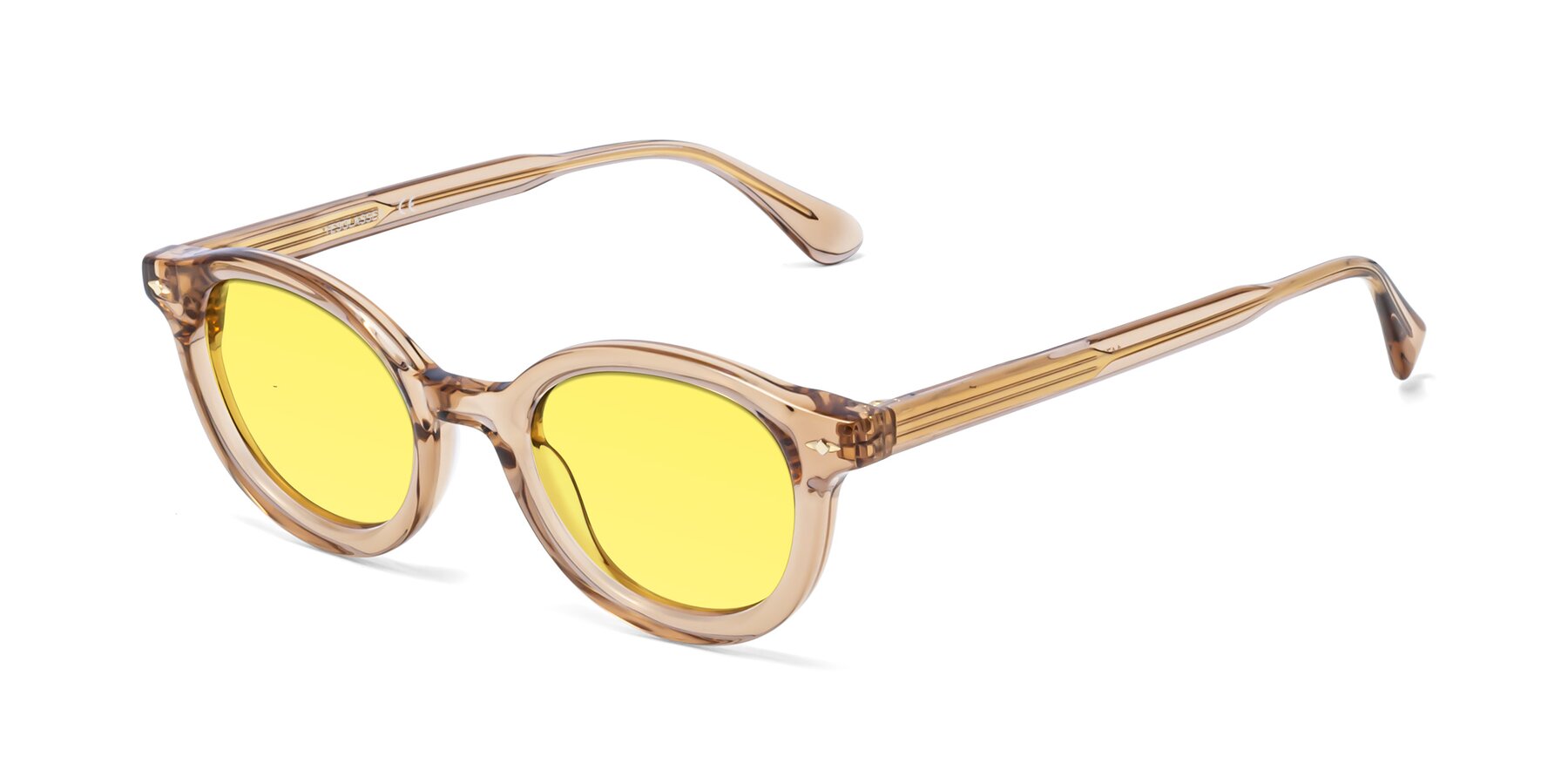Angle of 1472 in Caramel with Medium Yellow Tinted Lenses