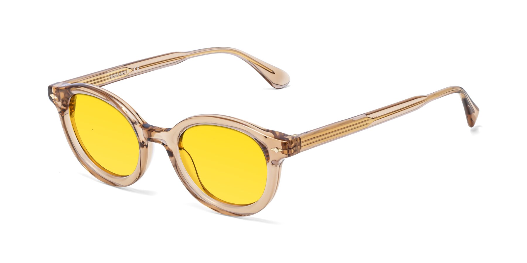 Angle of 1472 in Caramel with Yellow Tinted Lenses