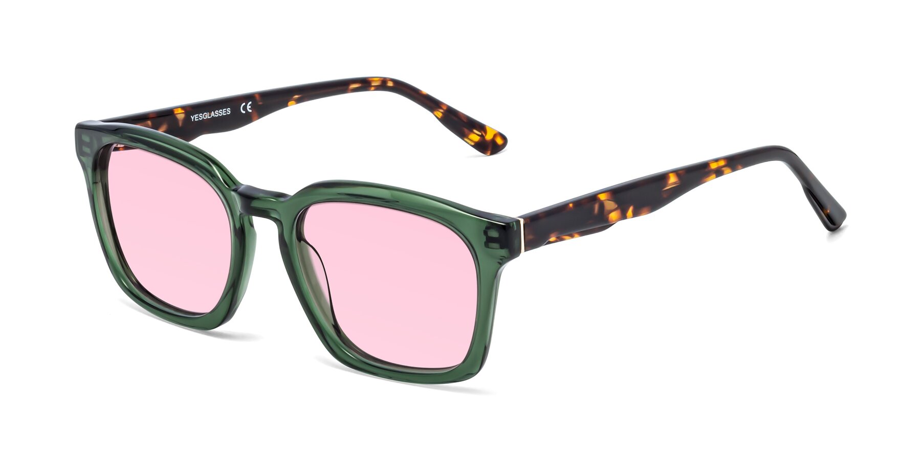 Angle of 1474 in Emerald with Light Pink Tinted Lenses
