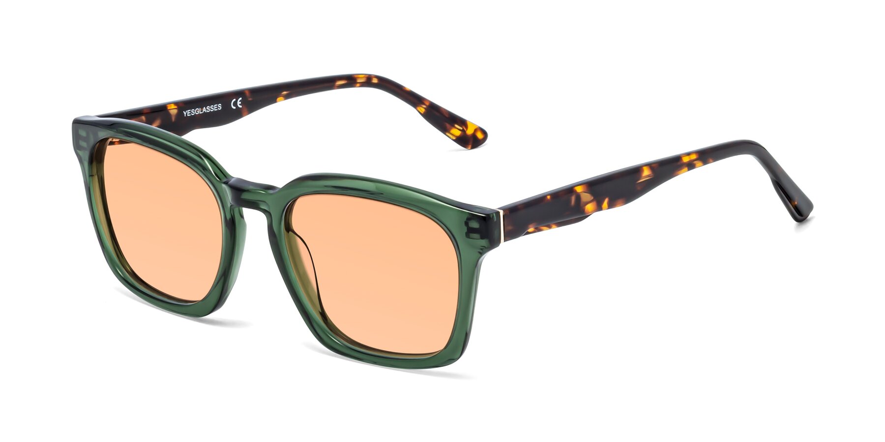 Angle of 1474 in Emerald with Light Orange Tinted Lenses