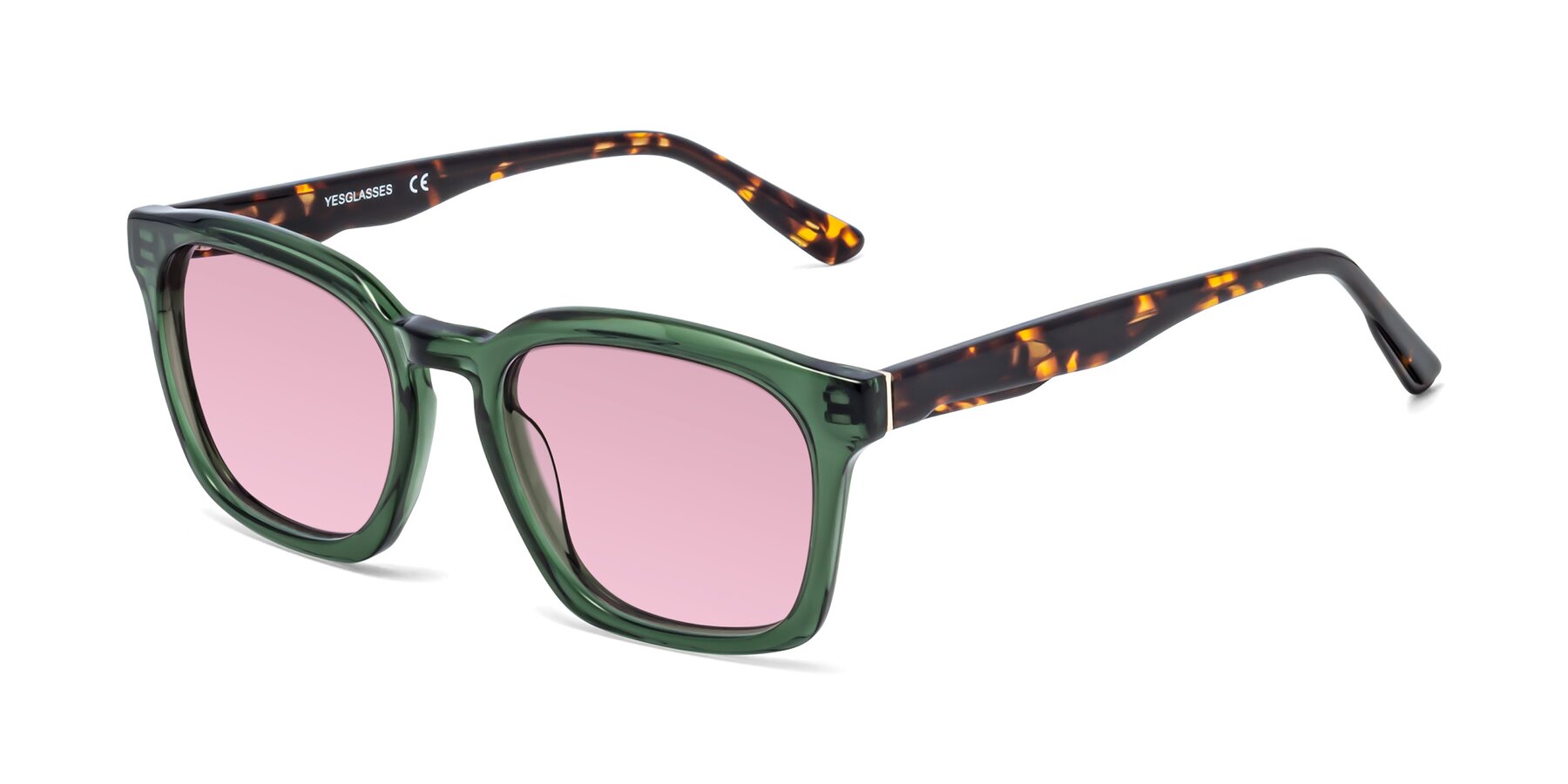 Angle of 1474 in Emerald with Light Wine Tinted Lenses