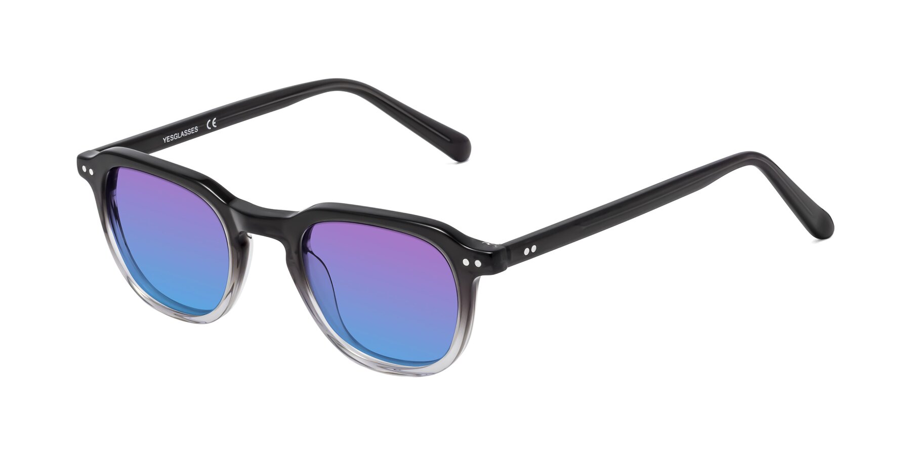 Angle of 1484 in Gradient Gray with Purple / Blue Gradient Lenses