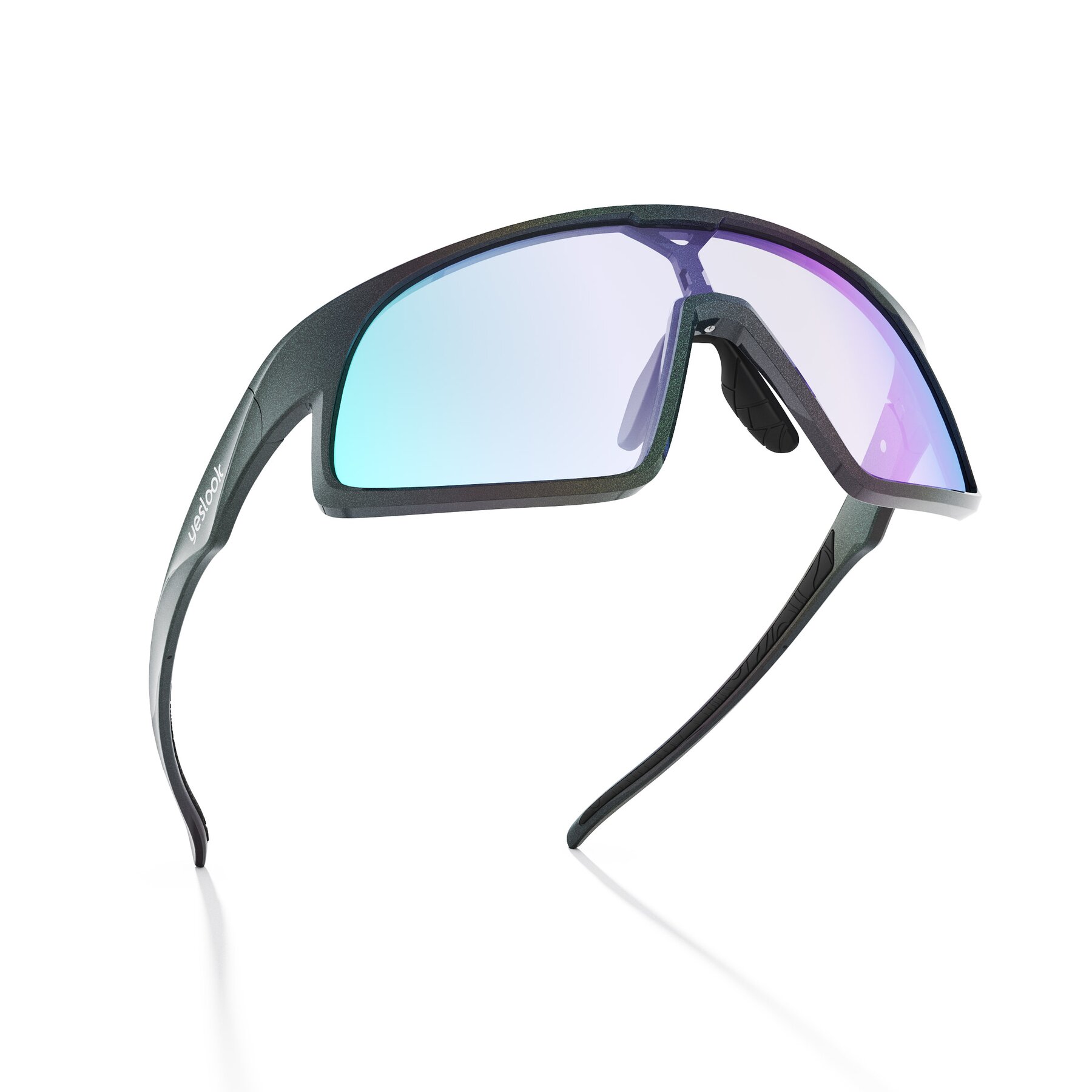 Three-quarter view of Astro XF with Photochromic Mirrored Lenses