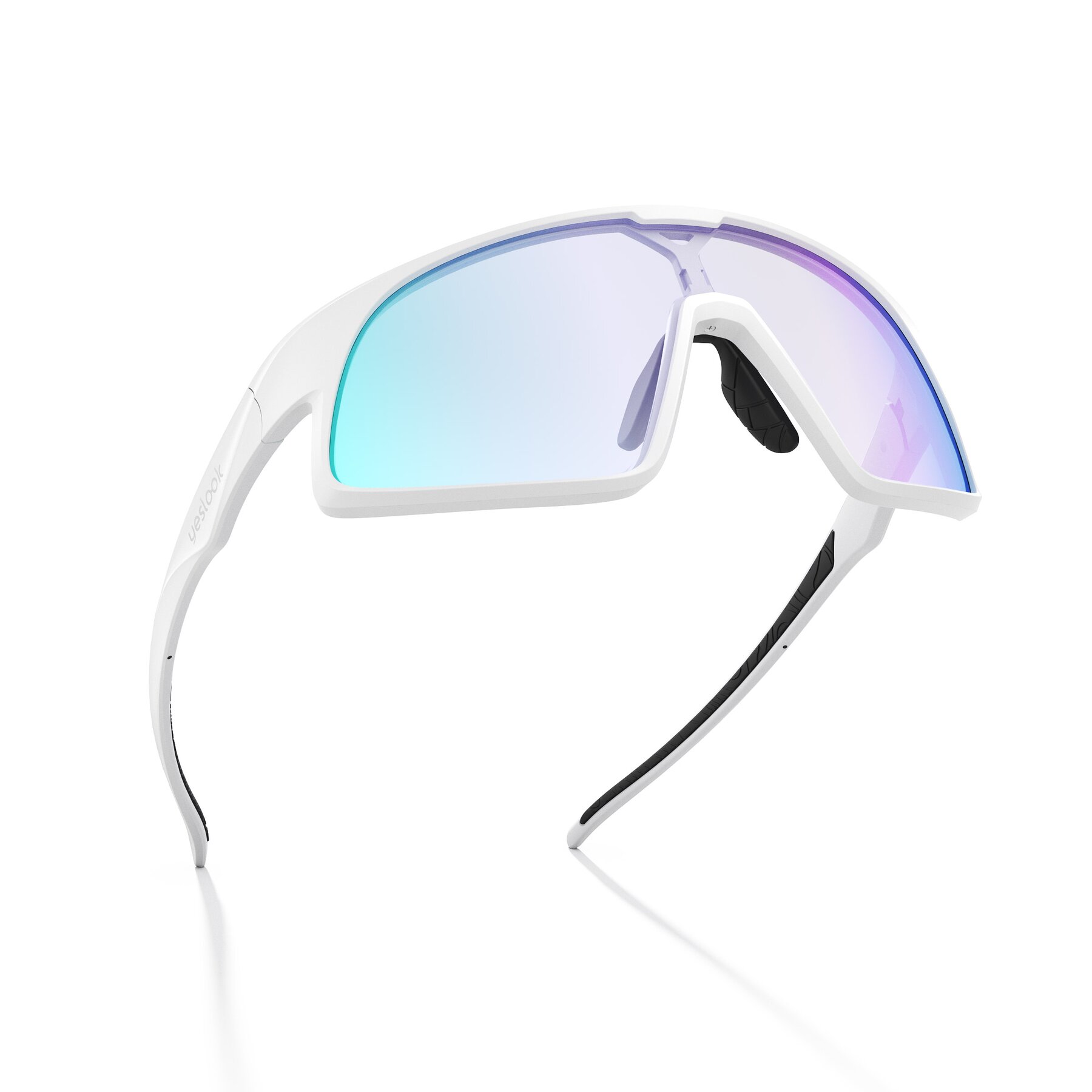 Three-quarter view of Astro XF with Photochromic Mirrored Lenses
