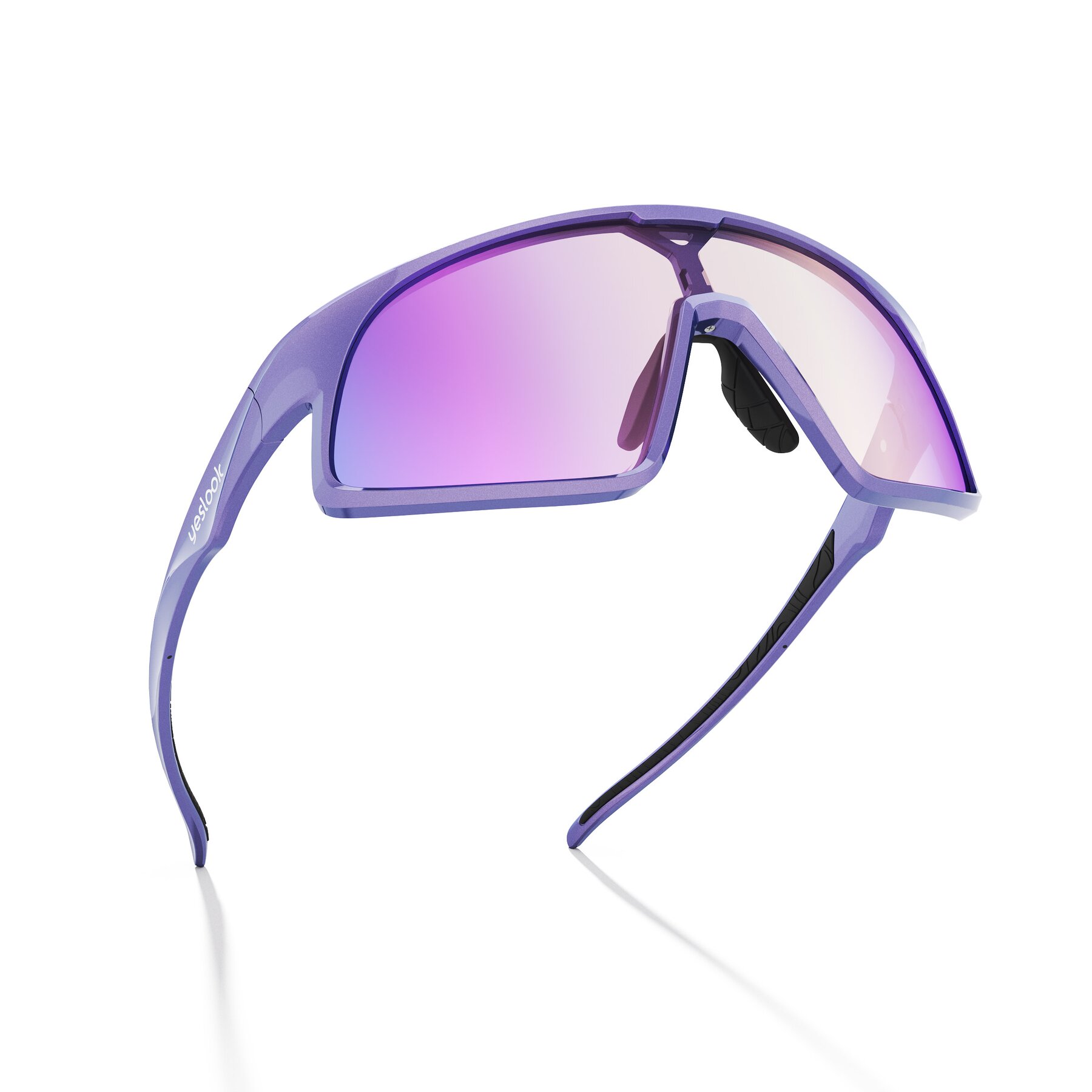 Three-quarter view of Astro XF with Photochromic Mirrored Lenses