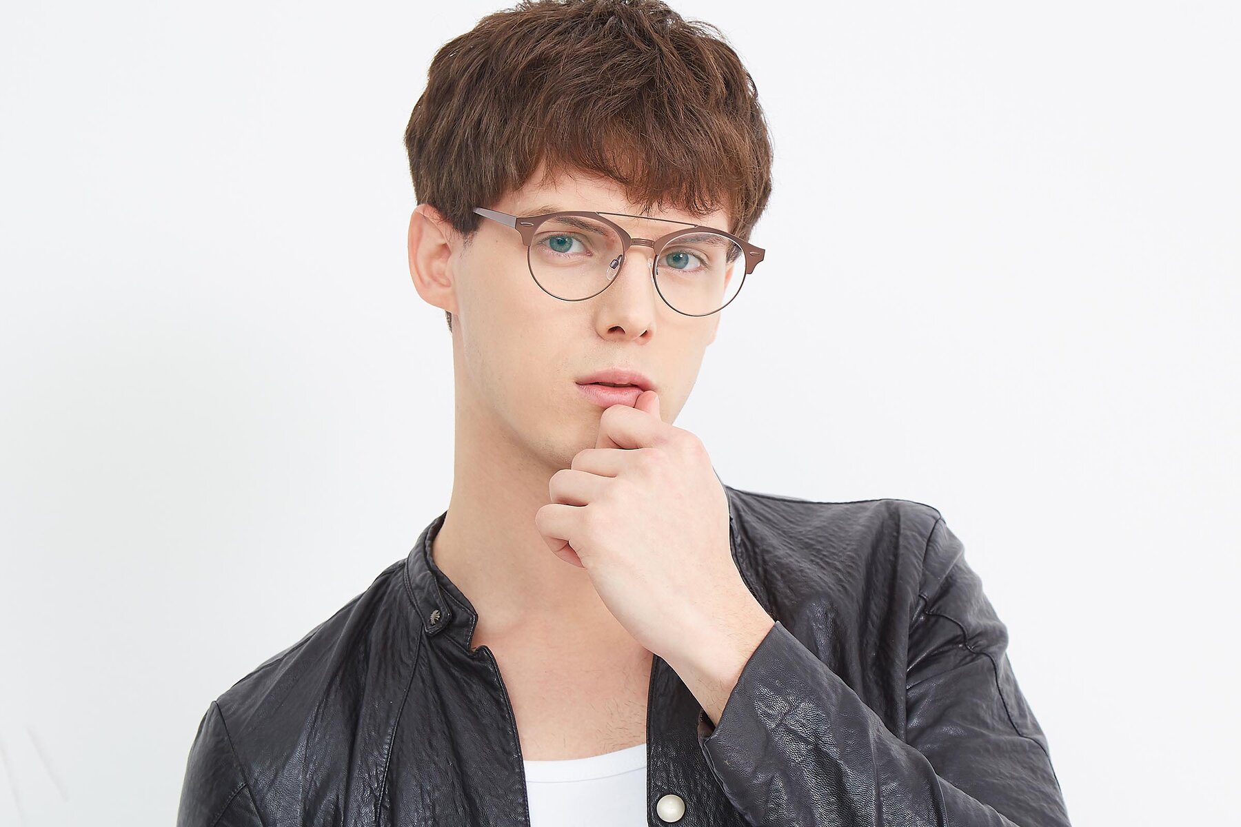 Men's lifestyle photography (landscape-1) of SSR183 in Chocolate with Clear Reading Eyeglass Lenses