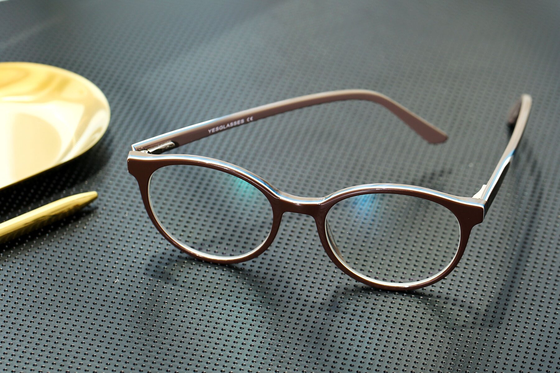 Lifestyle photography #2 of 6195 in Coffee with Clear Reading Eyeglass Lenses