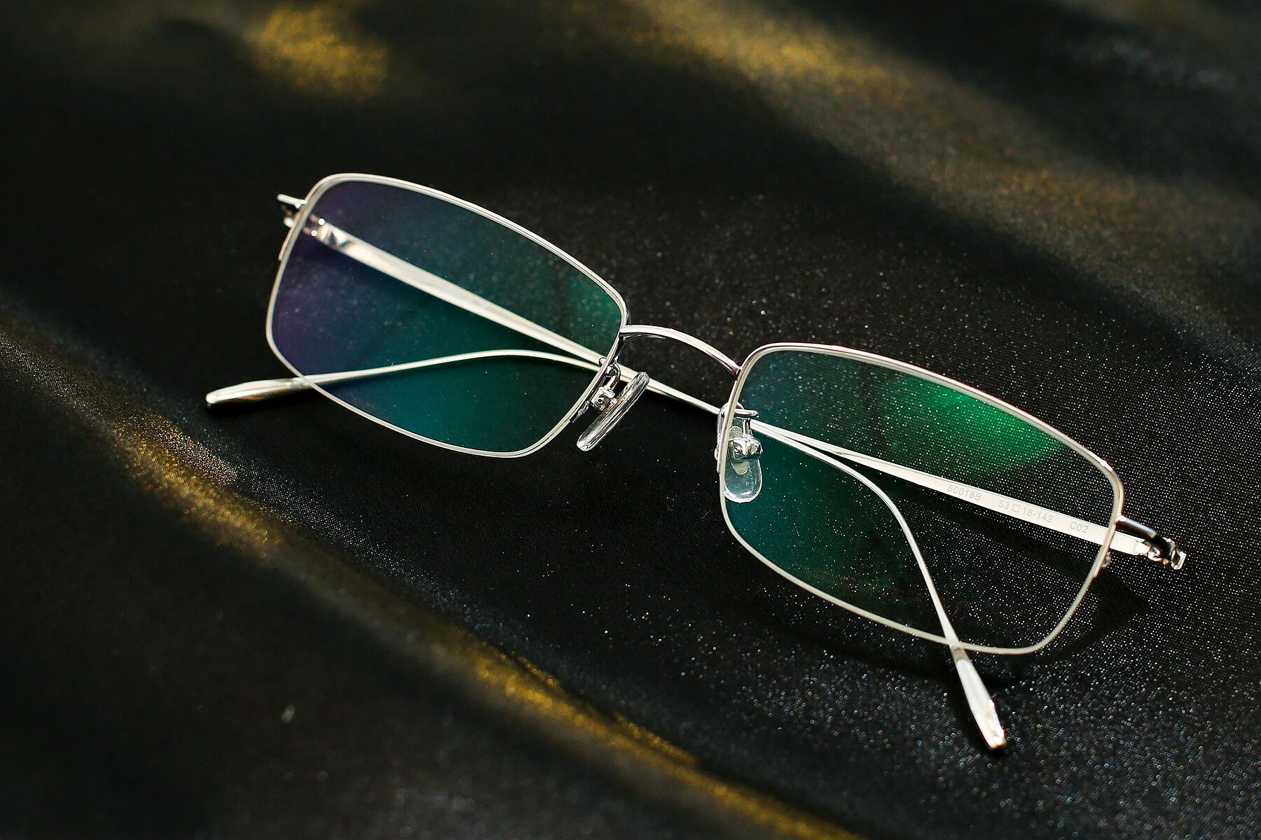Lifestyle photography #1 of Duke in Silver with Clear Reading Eyeglass Lenses