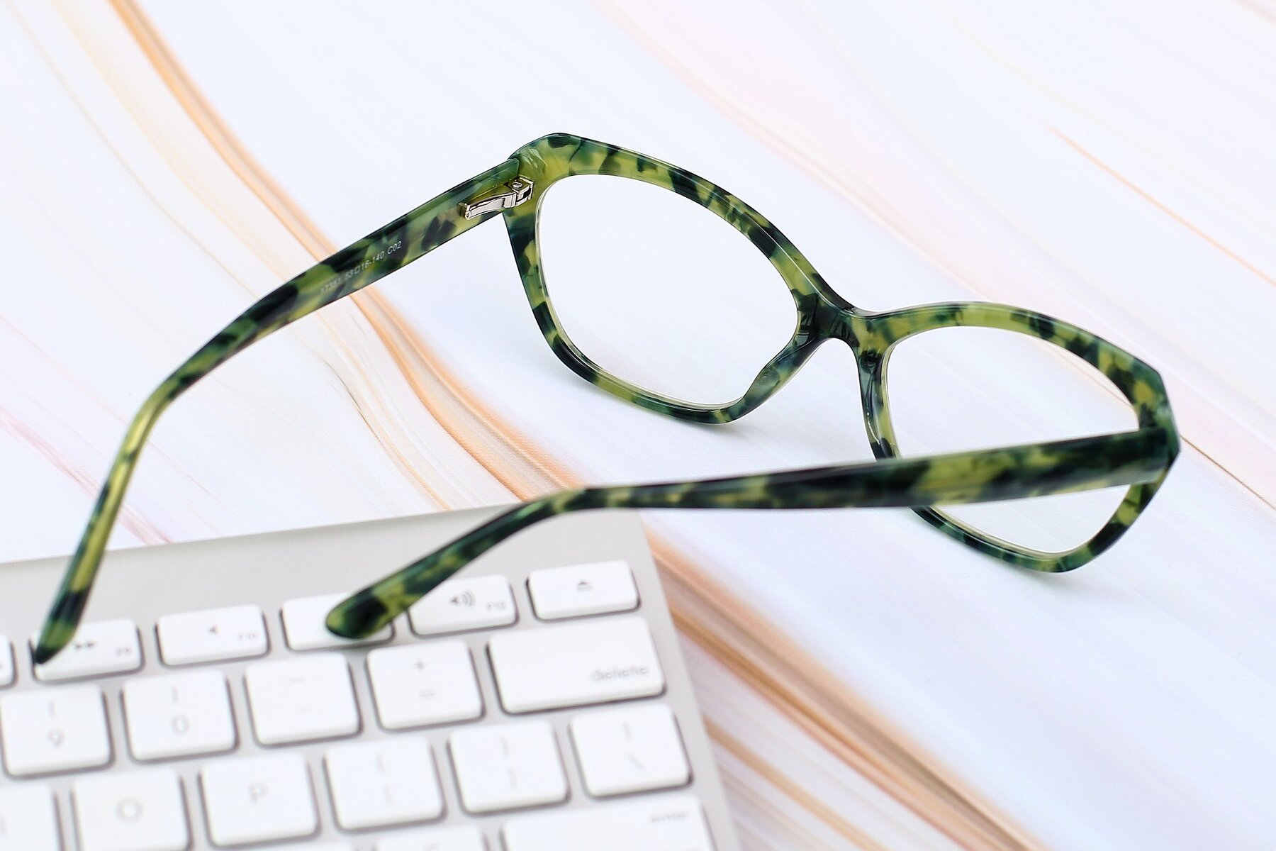 Lifestyle photography #3 of 17351 in Floral Green with Clear Eyeglass Lenses