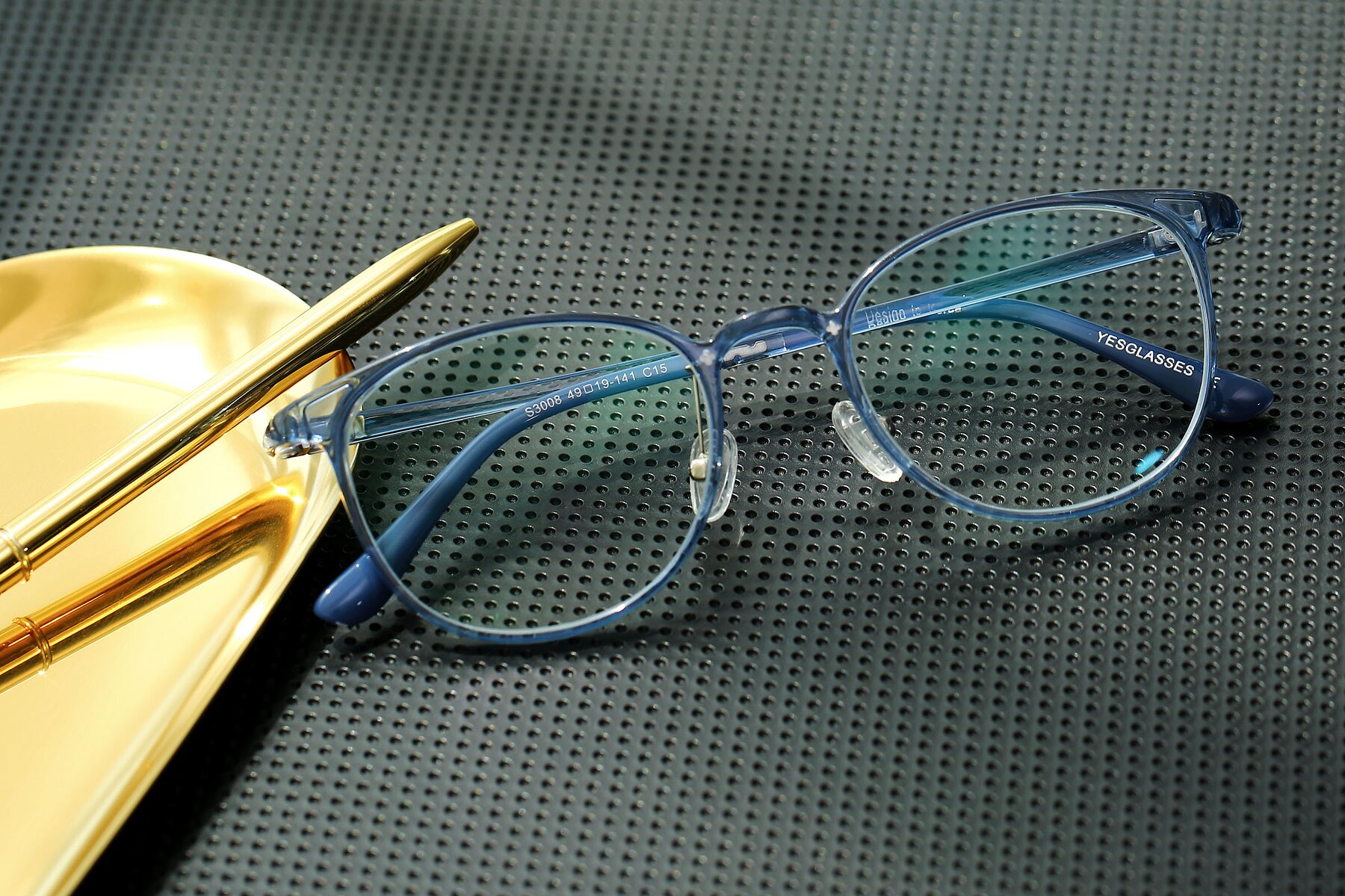 Lifestyle photography #1 of S3008 in Transparent Blue with Clear Eyeglass Lenses