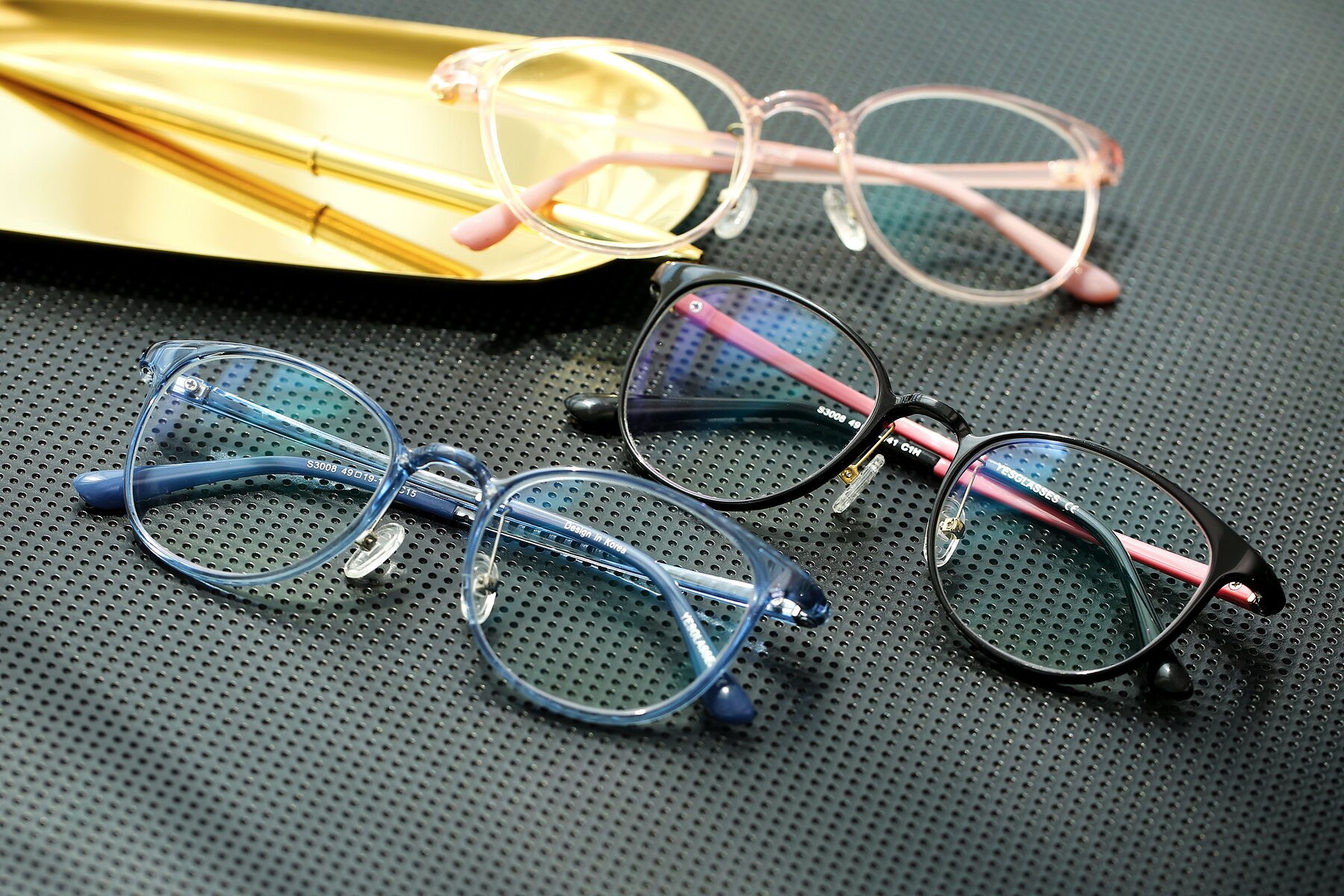 Lifestyle photography #4 of S3008 in Transparent Blue with Clear Eyeglass Lenses