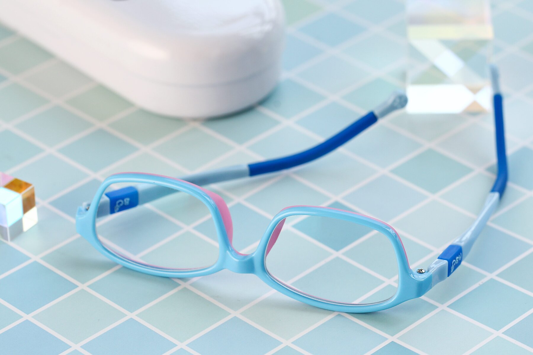 Lifestyle photography #2 of 533 in Sky Blue-Navy with Clear Eyeglass Lenses