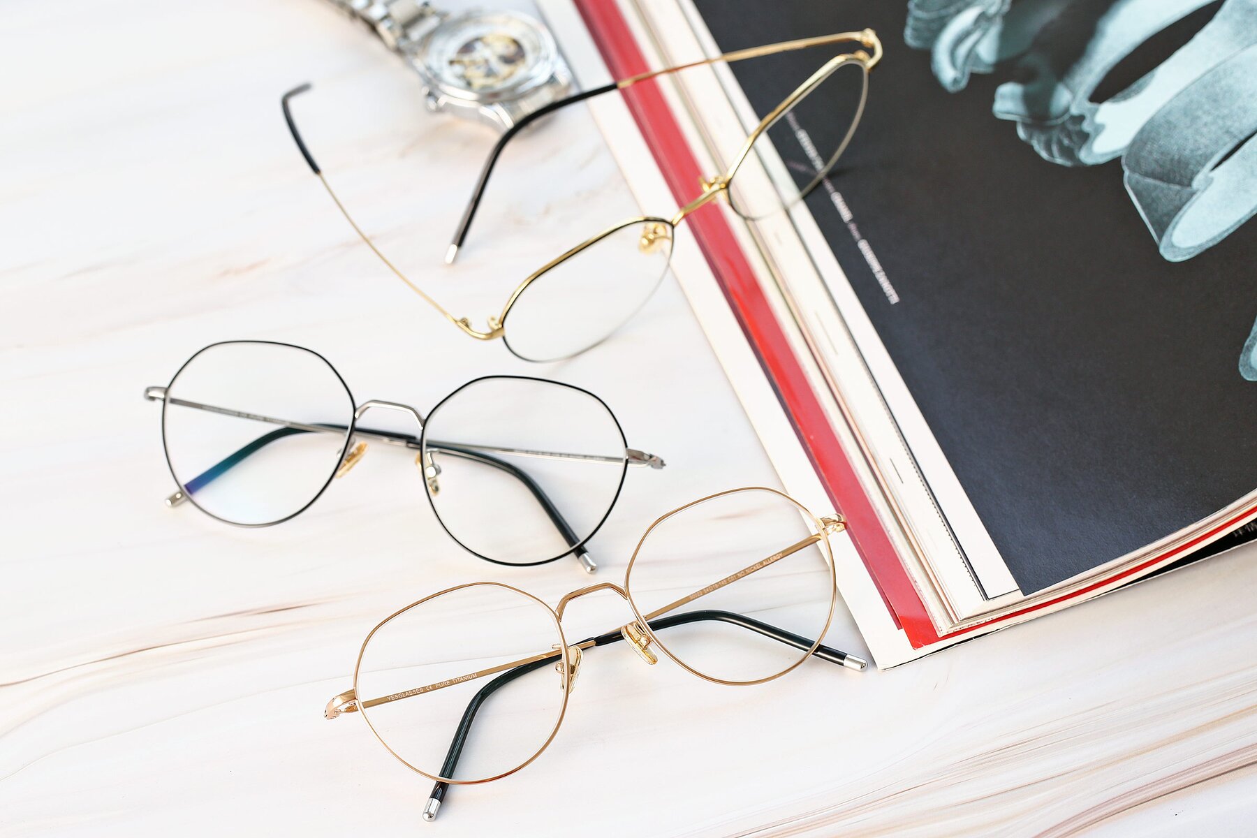 Lifestyle photography #4 of 90022 in Gold with Clear Reading Eyeglass Lenses