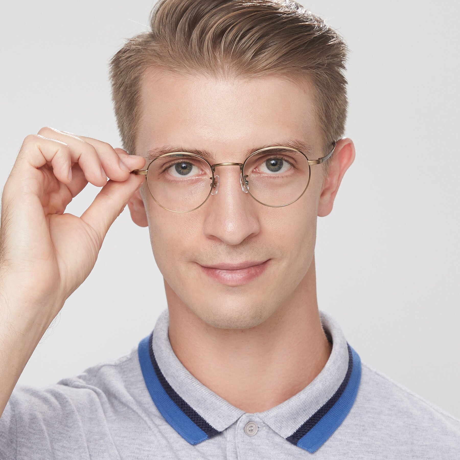 Men's lifestyle photography of Lindsey in Bronze with Clear Eyeglass Lenses