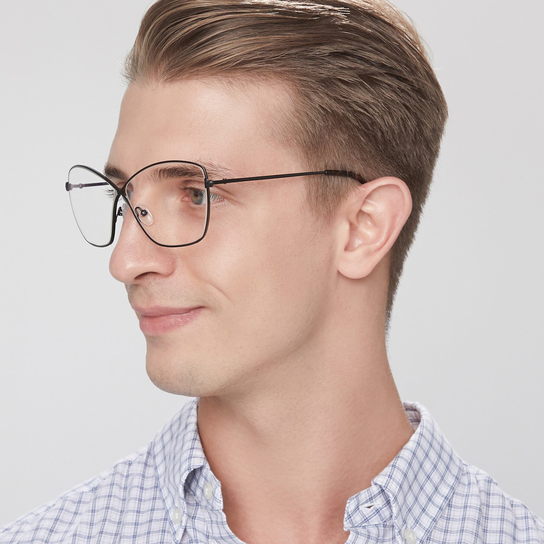Men's lifestyle photography of 9412 in Black with Clear Eyeglass Lenses