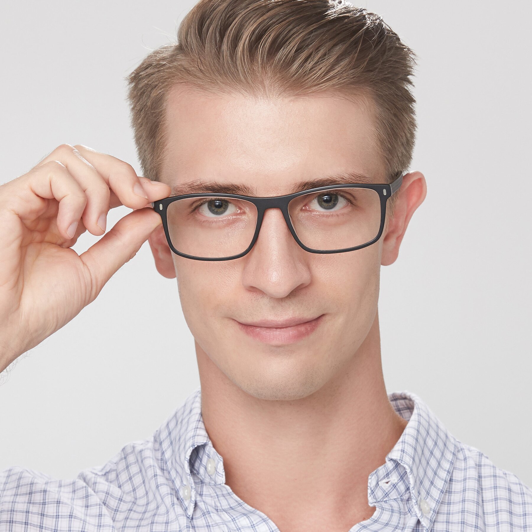 Men's lifestyle photography of 17474 in Black with Clear Eyeglass Lenses