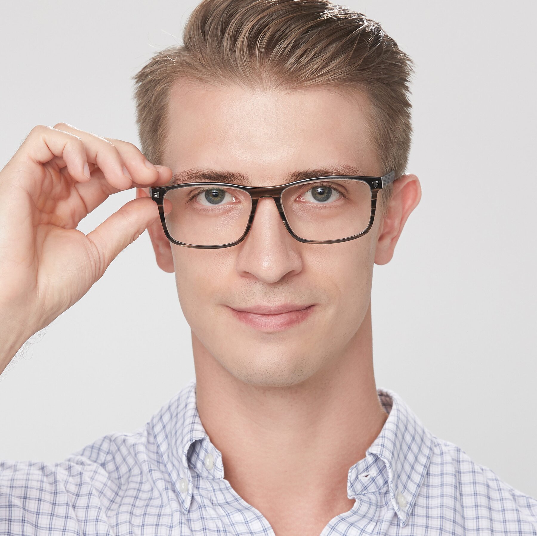 Men's lifestyle photography of 17474 in Stripe Grey with Clear Eyeglass Lenses