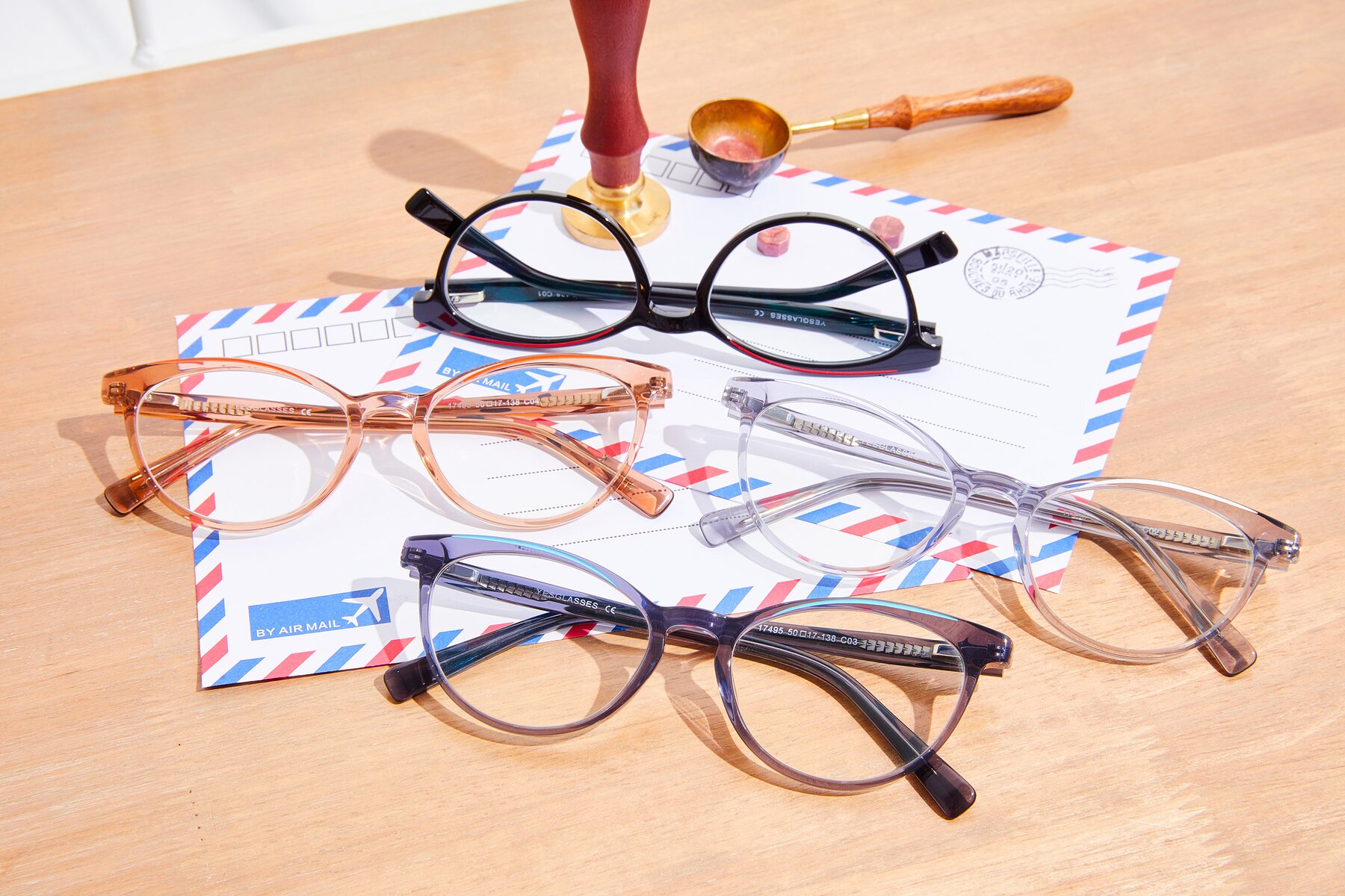 Lifestyle photography #4 of 17495 in Grey-Blue with Clear Reading Eyeglass Lenses