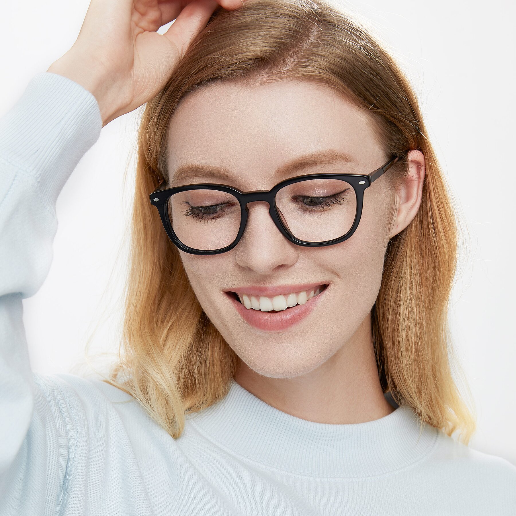 Women's lifestyle photography of 17578 in Black with Clear Eyeglass Lenses