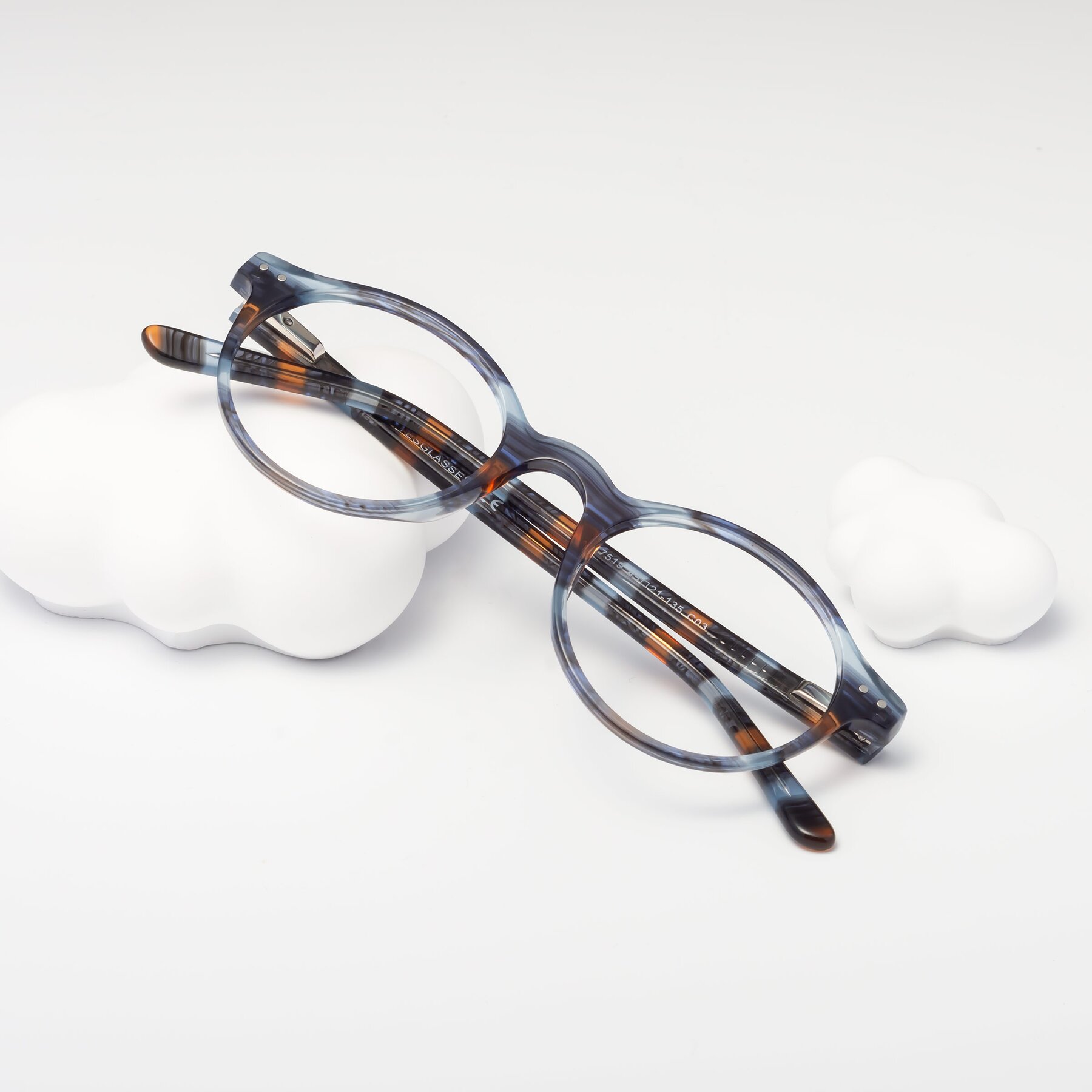 Lifestyle photography #1 of 17519 in Stripe Blue Brown with Clear Eyeglass Lenses