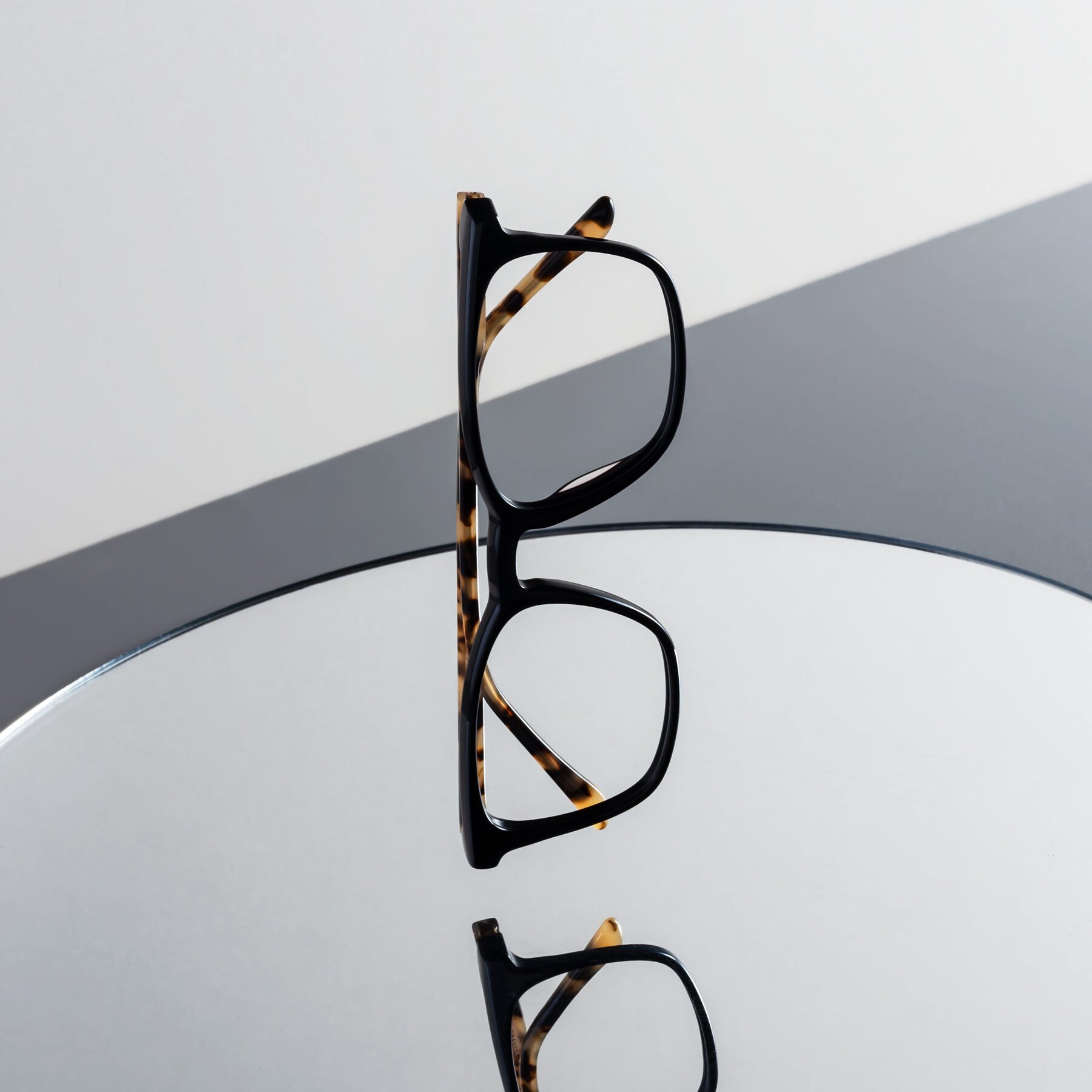 Black tortoise eyeglass frames online