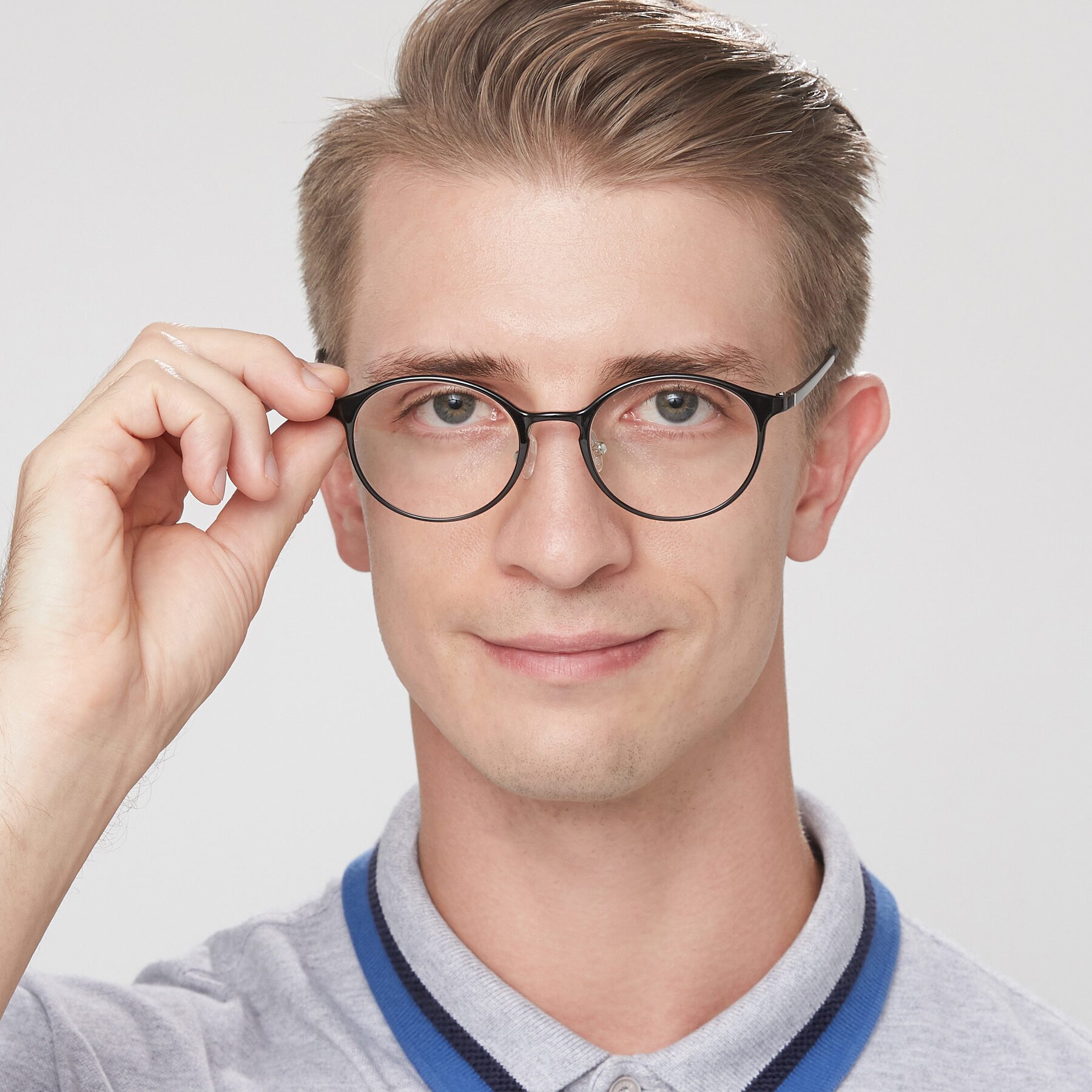 Men's lifestyle photography of S7039 in Black with Clear Reading Eyeglass Lenses