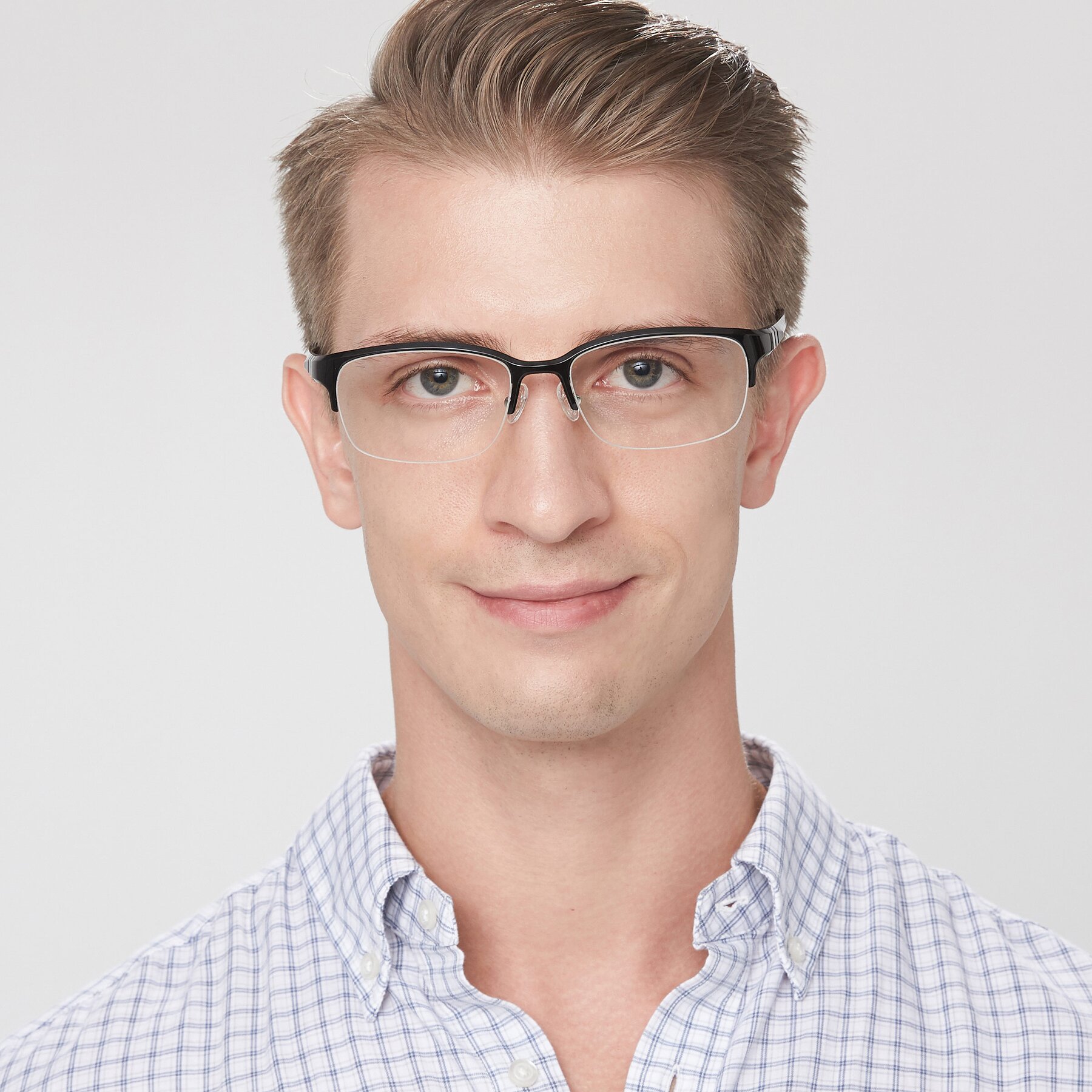 Men's lifestyle photography of S7043 in Black with Clear Eyeglass Lenses