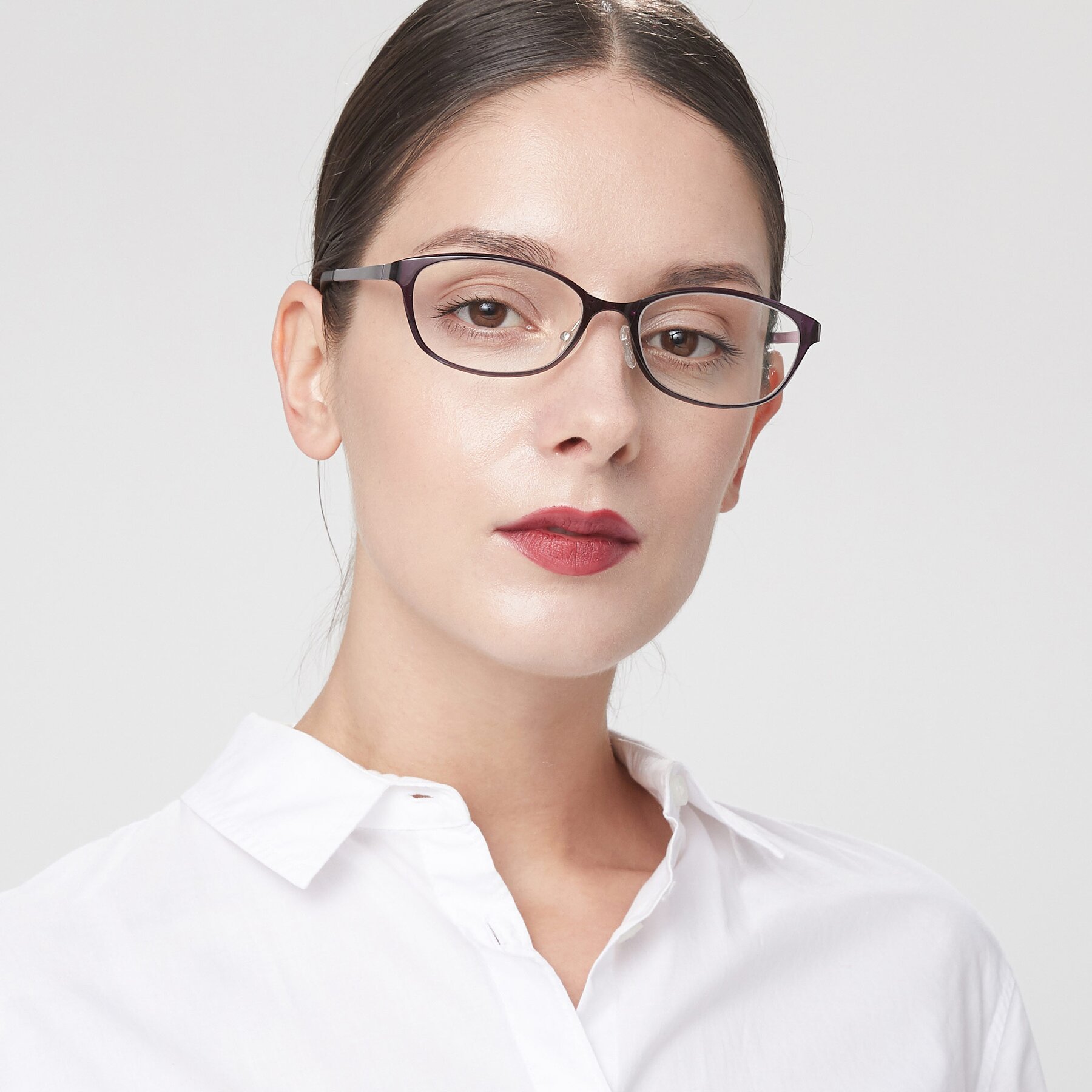 Women's lifestyle photography of S7040 in Brown-Pink with Clear Reading Eyeglass Lenses
