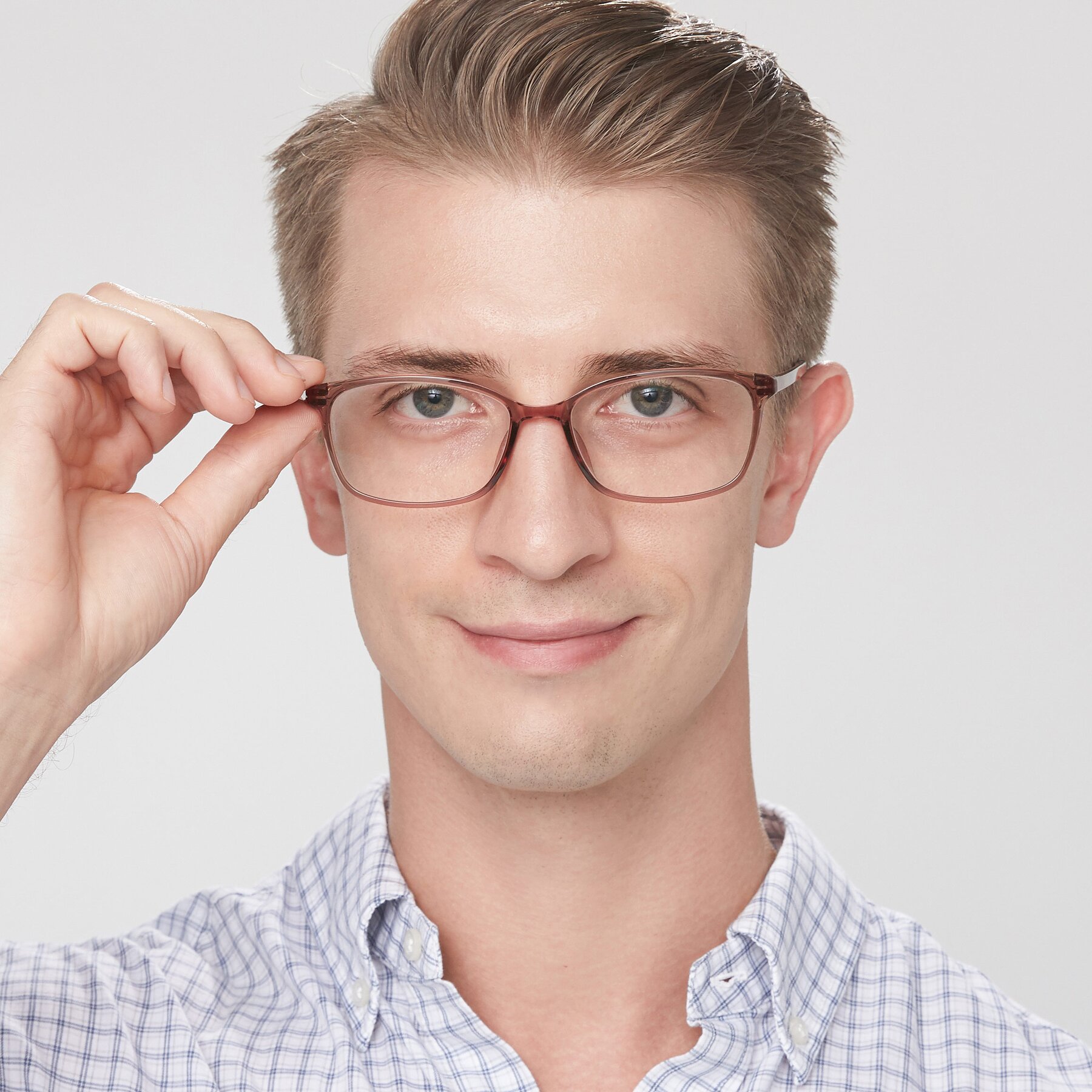 Men's lifestyle photography of S7036 in Transparent Brown with Clear Reading Eyeglass Lenses