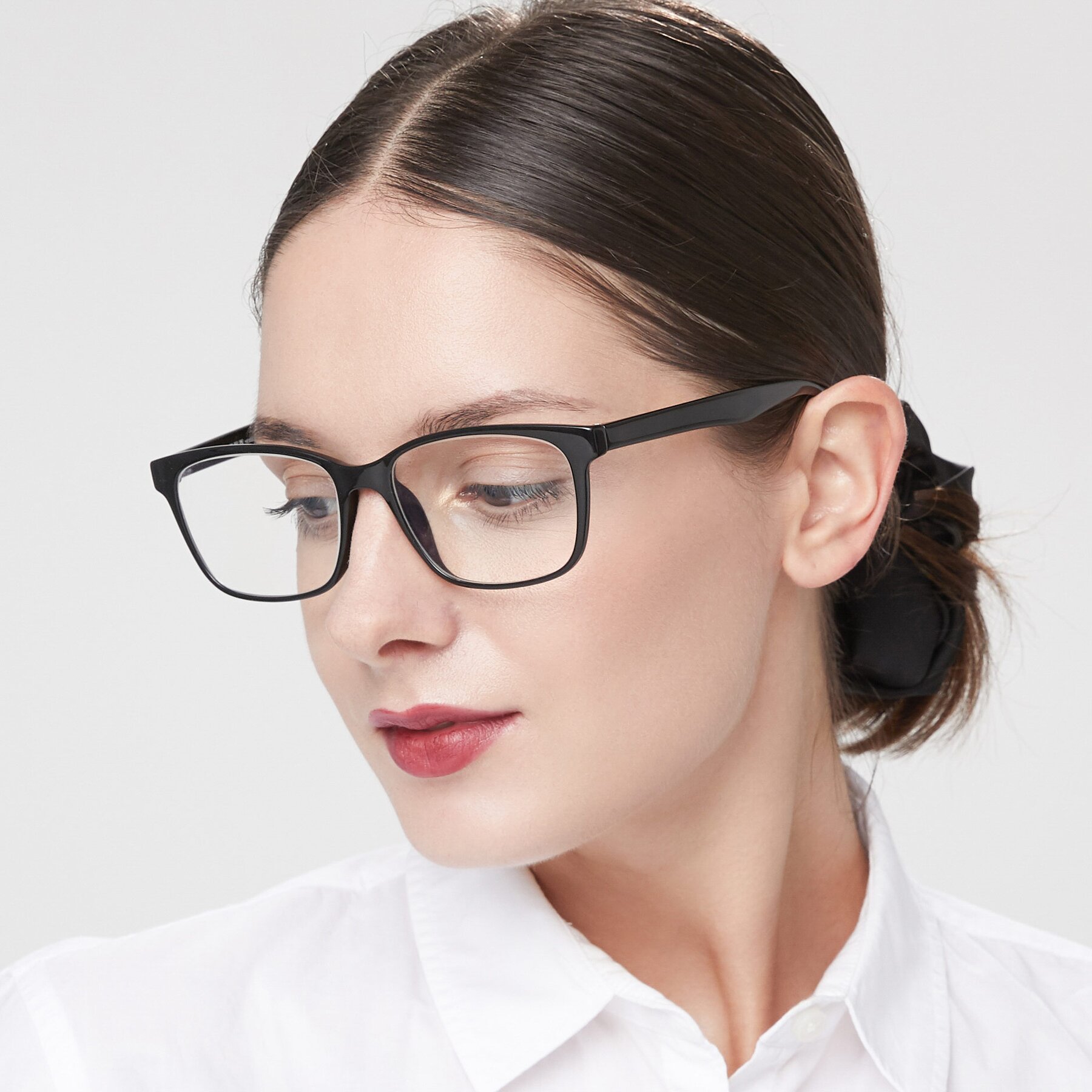 Women's lifestyle photography of 8206 in Black with Clear Eyeglass Lenses