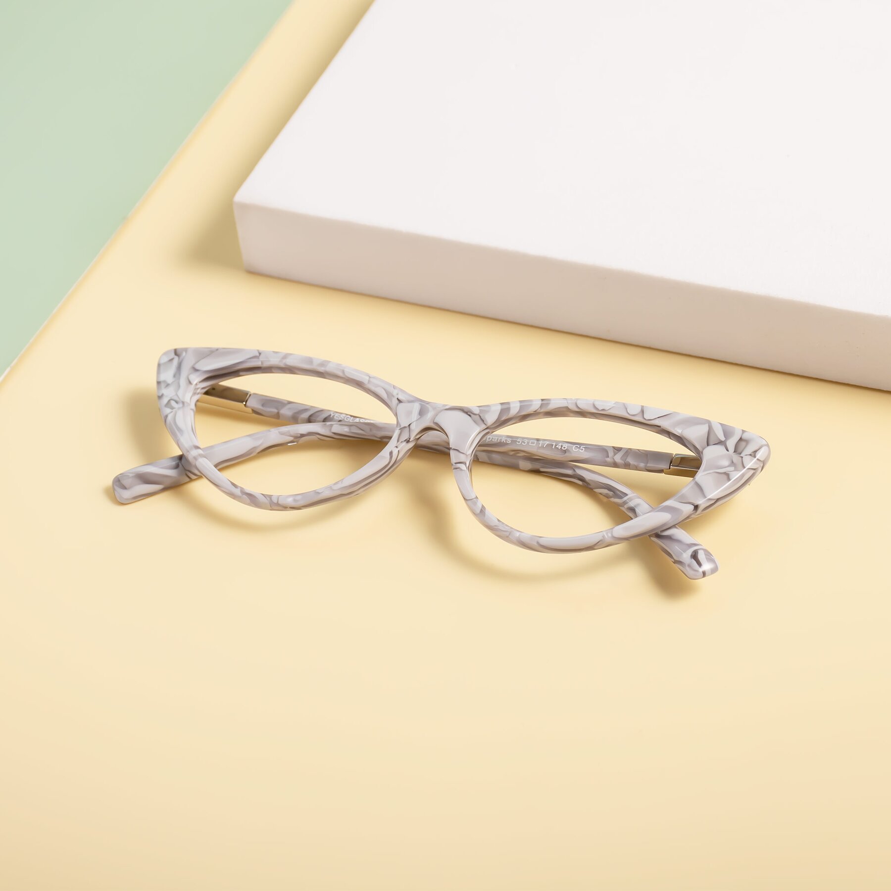 Lifestyle photography #1 of Sparks in White Floral with Clear Eyeglass Lenses