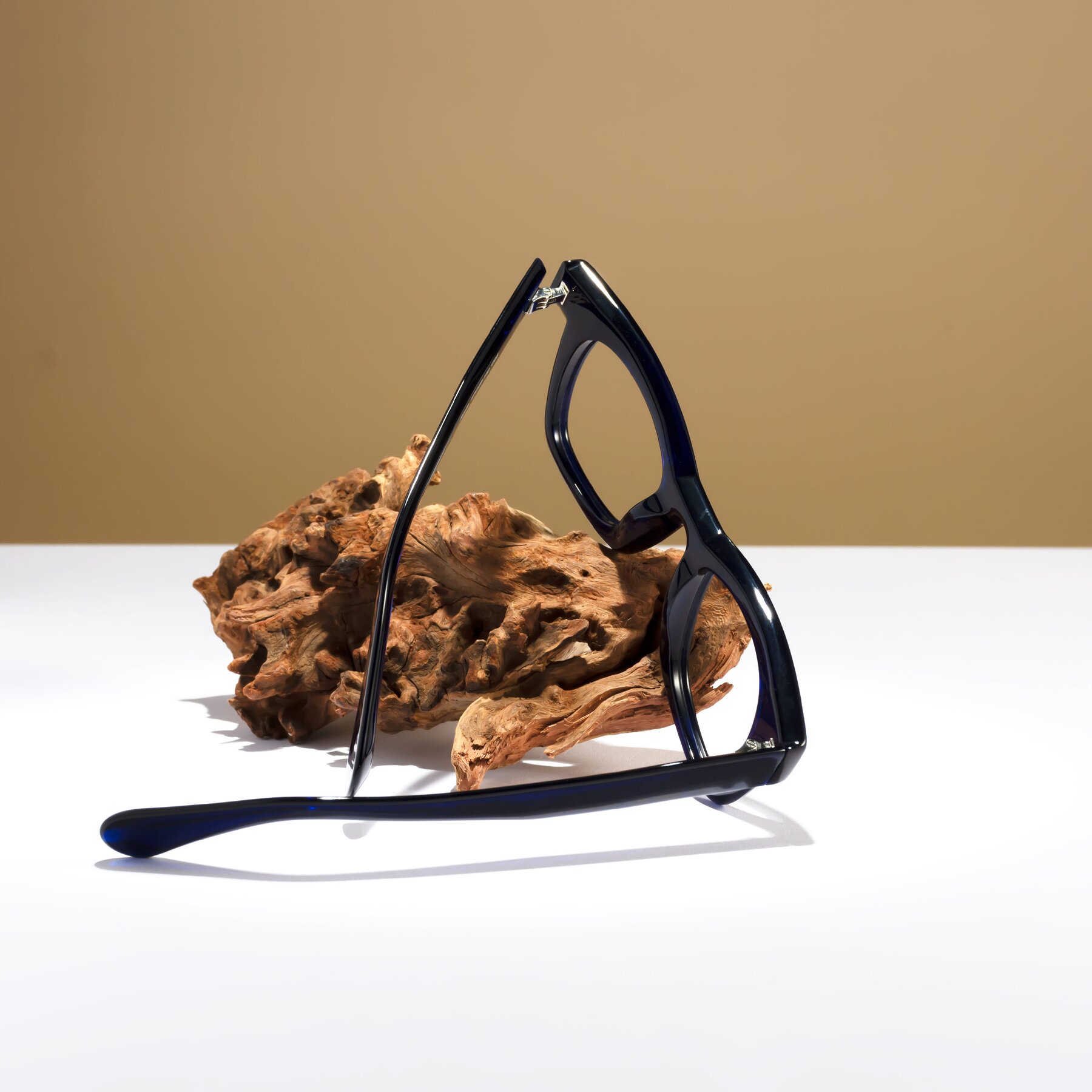 Lifestyle photography #2 of Route in Dark Navy with Clear Reading Eyeglass Lenses