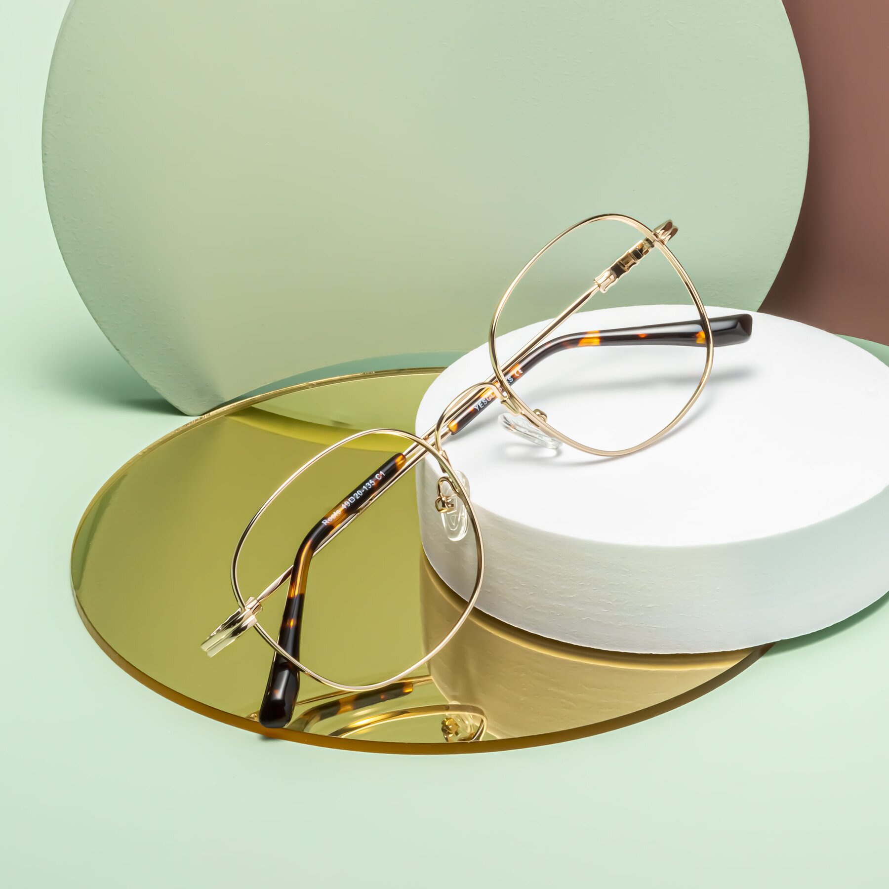 Lifestyle photography #1 of Roots in Gold with Clear Reading Eyeglass Lenses