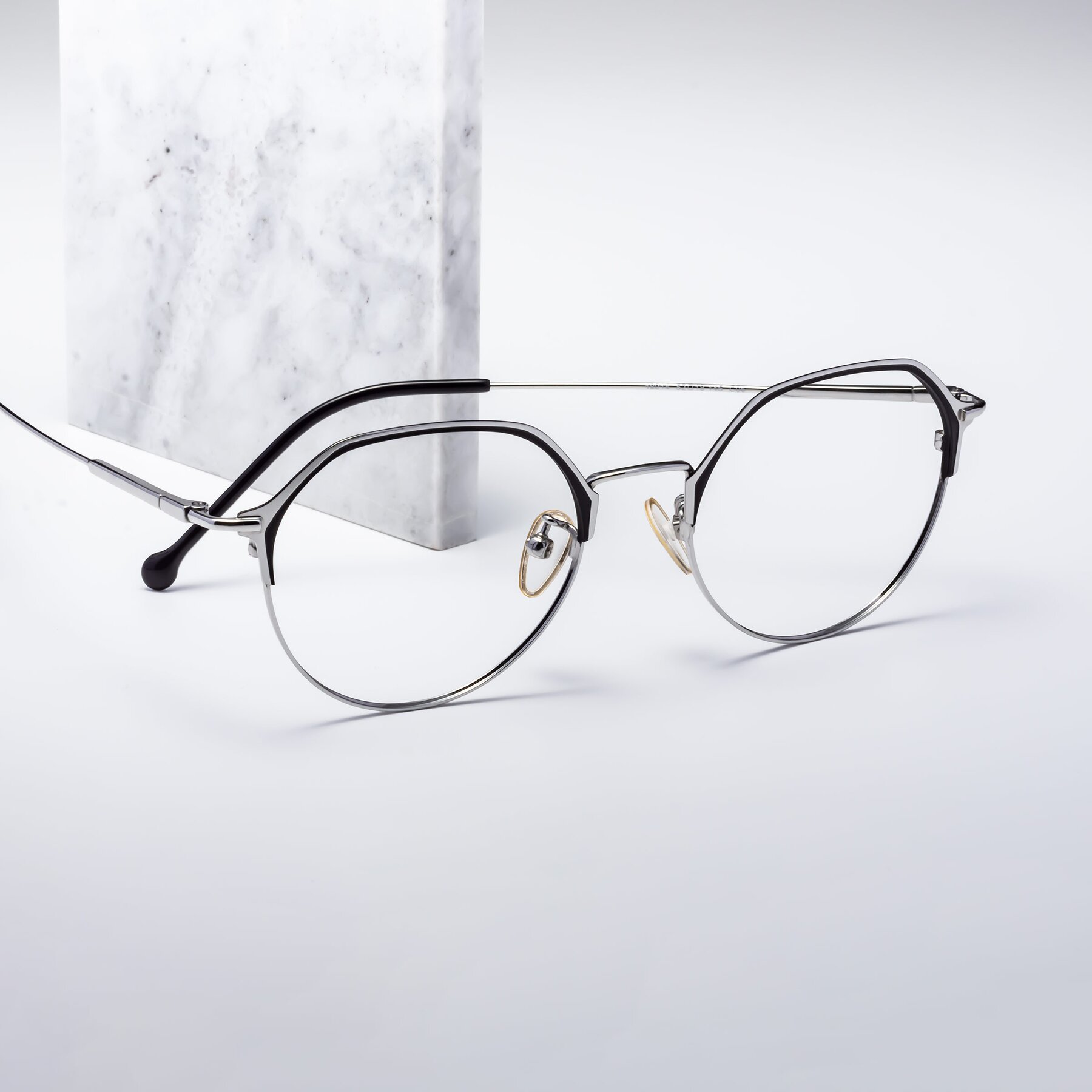 Lifestyle photography #2 of 18014 in Black-Silver with Clear Eyeglass Lenses