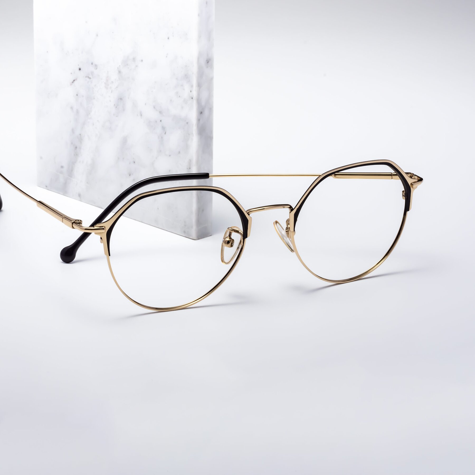 Lifestyle photography #2 of 18014 in Black-Gold with Clear Eyeglass Lenses