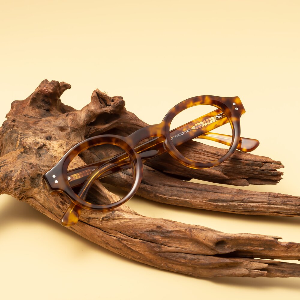 Tortoise Keyhole Bridge Retro-Vintage Round Eyeglasses - Pine
